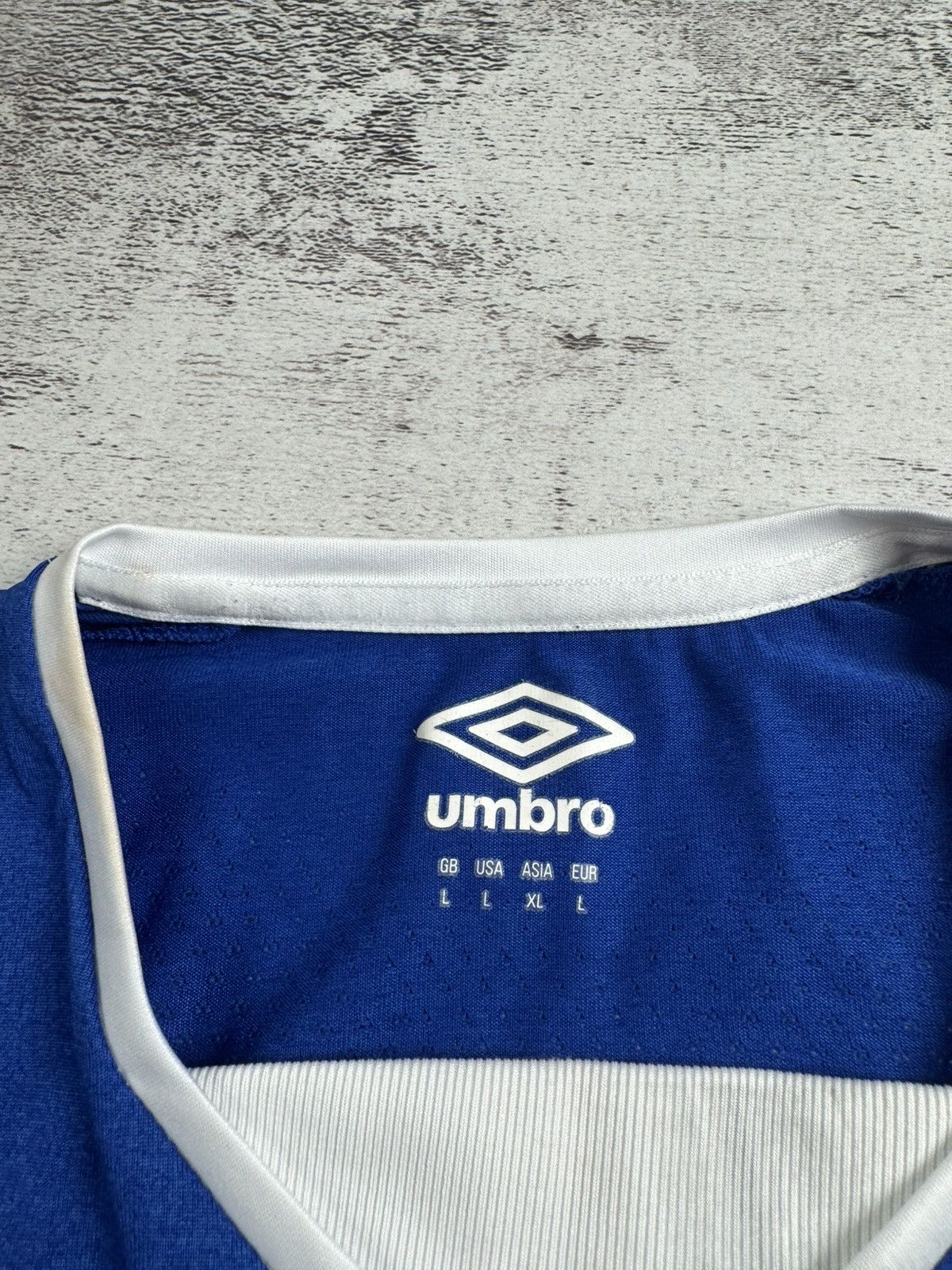 Umbro Everton 2015 2016 Umbro Large Men’s Blue Soccer Football Home T Shirt Jersey Tee Size US L / EU 52-54 / 3 - 12 Thumbnail