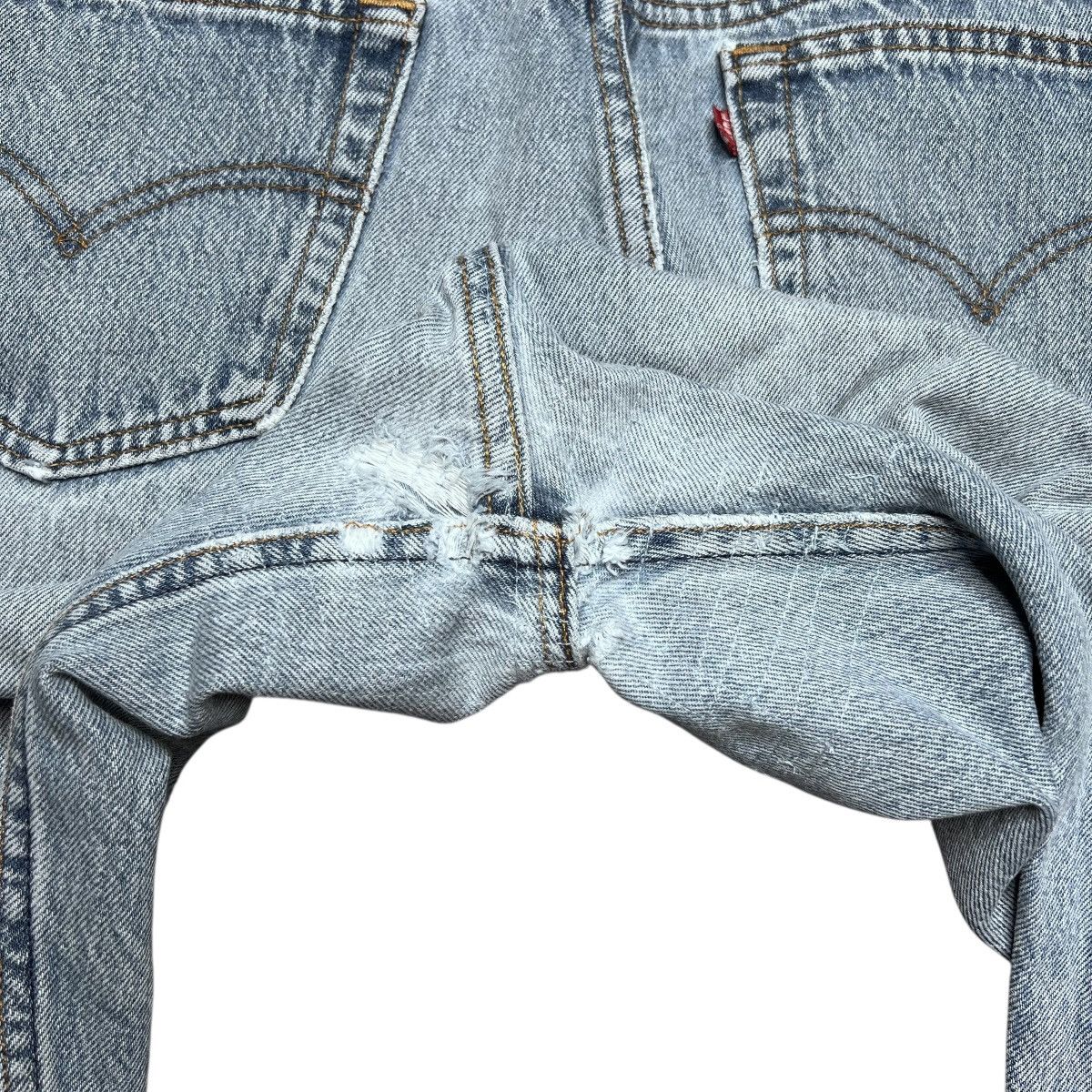 Levi's Vintage 1990s Levi’s 501 Button Fly Made In USA Denim Jeans Size US 32 / EU 48 - 15 Thumbnail