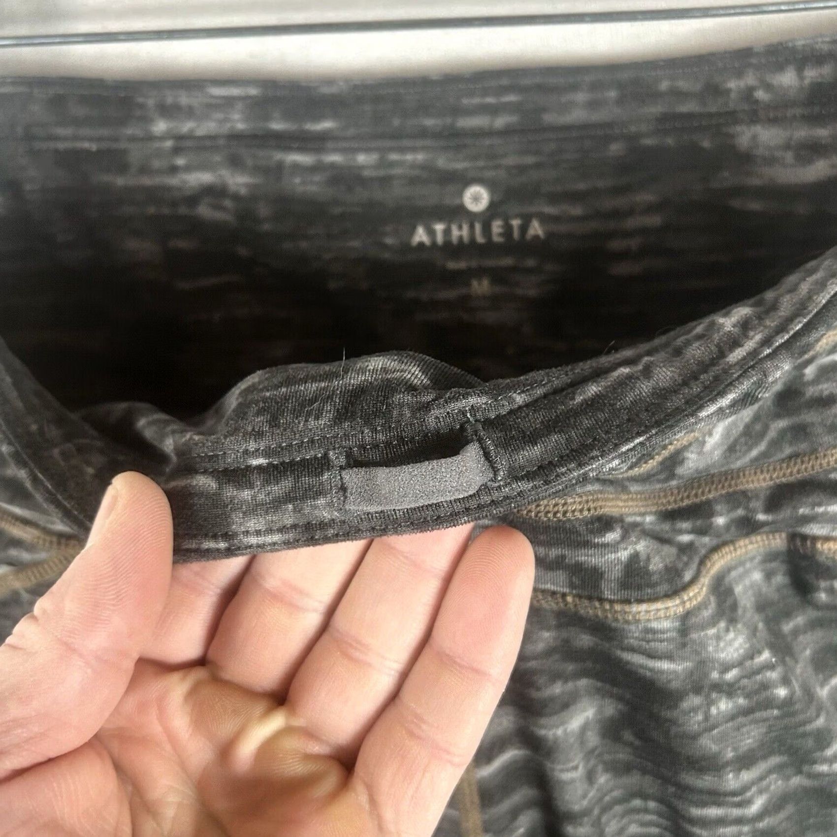 Athleta Athleta Capri Leggings Womens Medium Gray Striped Drawstring Activewear Size 32" / US 10 / IT 46 - 3 Thumbnail