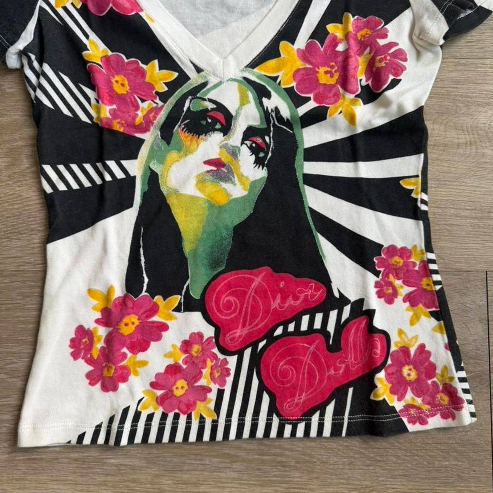 Dior Christian Dior SS2004 SDior Dolls" Floral Stripe V-Neck Tee Size S / US 4 / IT 40 - 3 Thumbnail