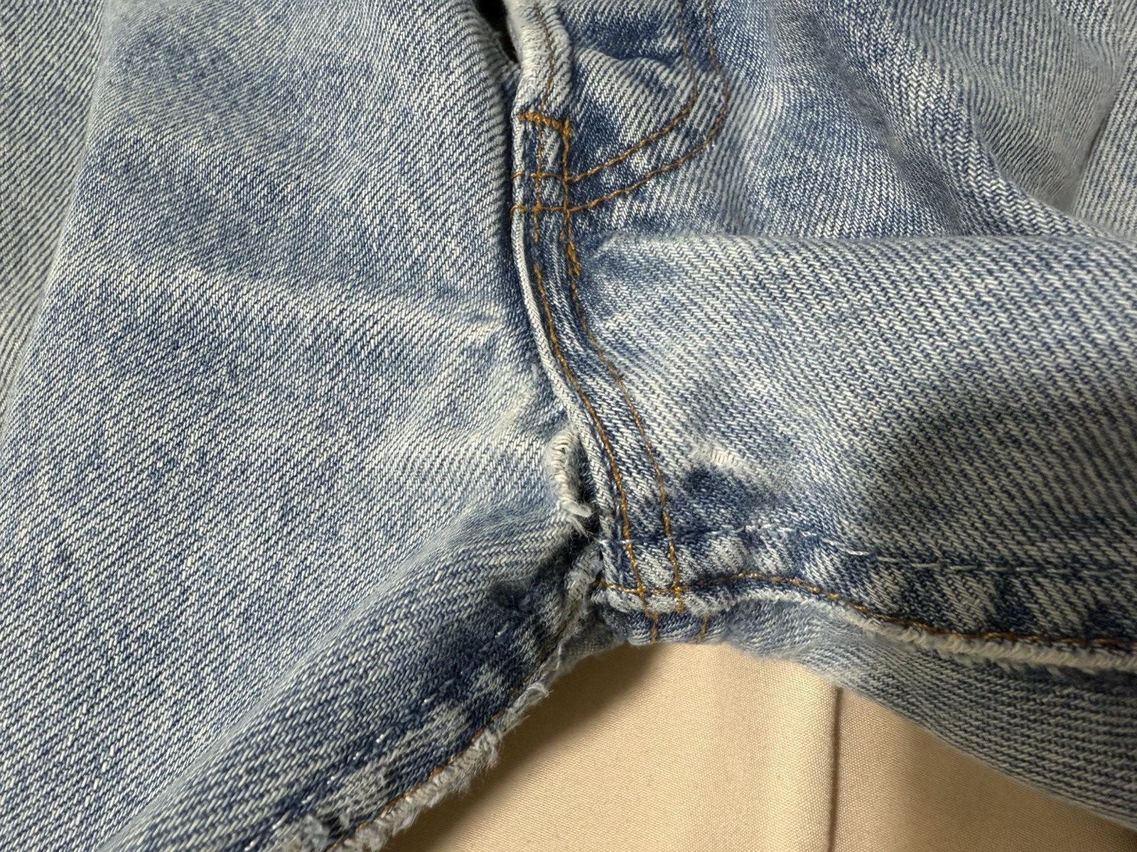 Levi's Vintage 90s Levi's 501 Made in USA Distressed Size US 34 / EU 50 - 6 Thumbnail