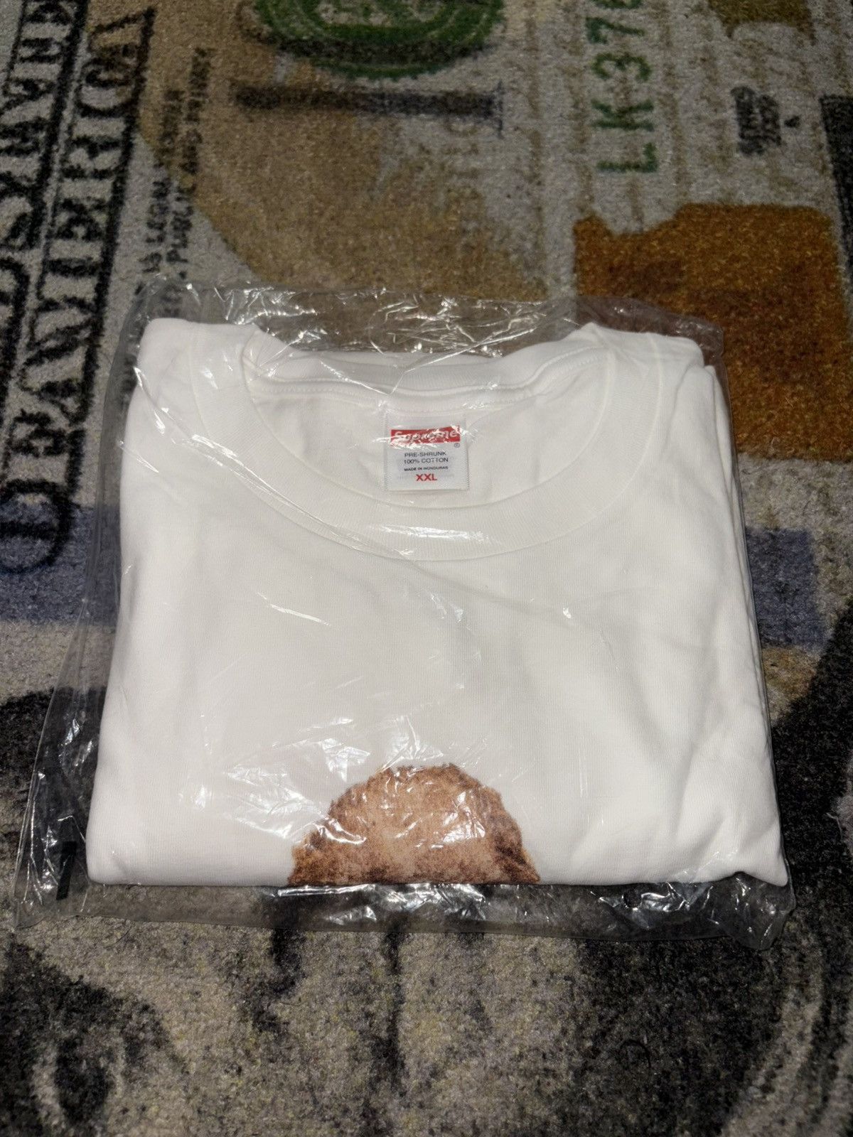 Supreme Supreme Dust Tee White Size US XXL / EU 58 / 5 - 2 Thumbnail