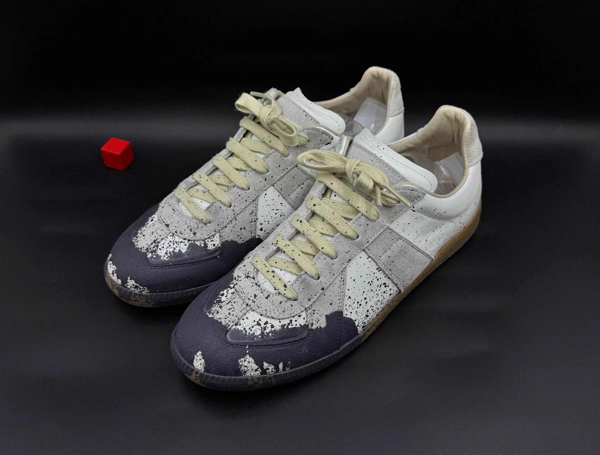Maison Margiela Maison Margiela Decon Trainer Men's White Round Toe Low Top Size US 8 / EU 41 - 1 Thumbnail