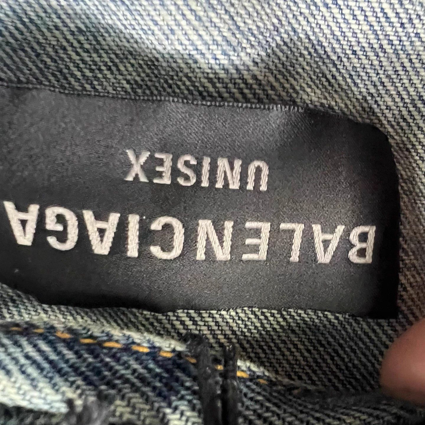 Balenciaga Balenciaga Destroyed Denim All-Over Print Jacket XS NEW Size US XS / EU 42 / 0 - 3 Thumbnail