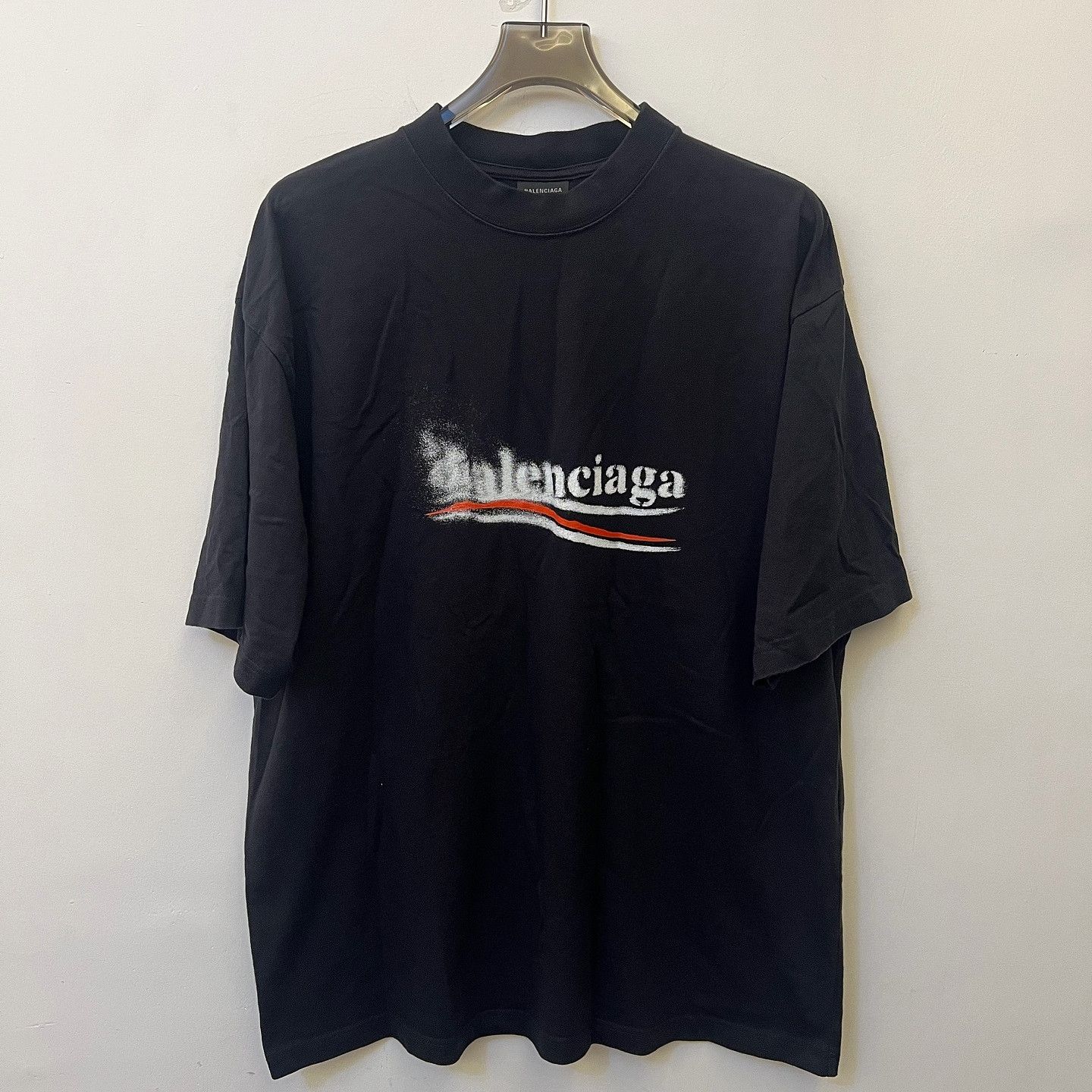 Balenciaga Balenciaga Spray Logo T-Shirt Black Size L Size US L / EU 52-54 / 3 - 1 Thumbnail