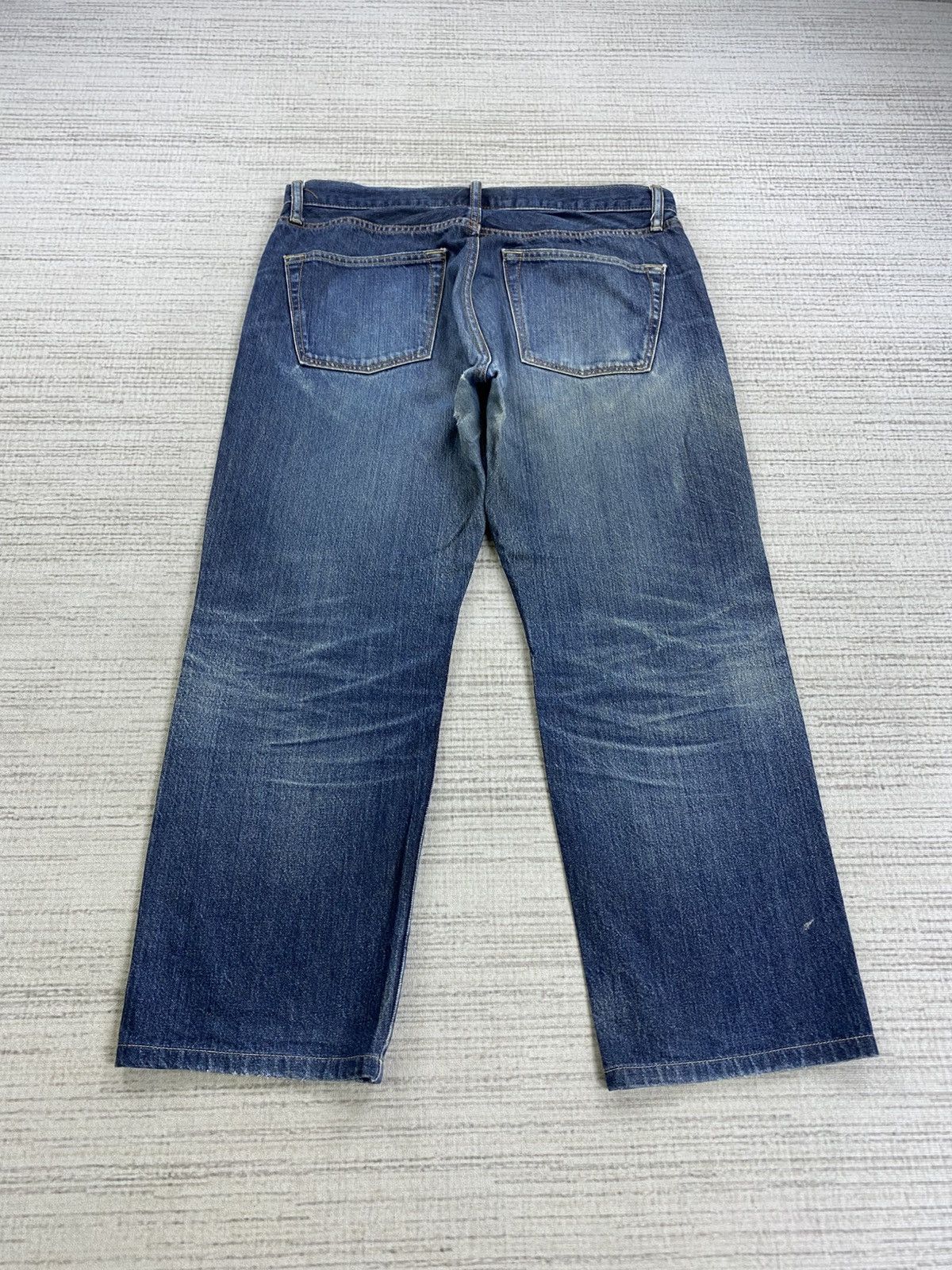 Japanese Brand × Uniqlo Vintage Uniqlo Big Size Denim Pants Size US 35 - 2 Thumbnail