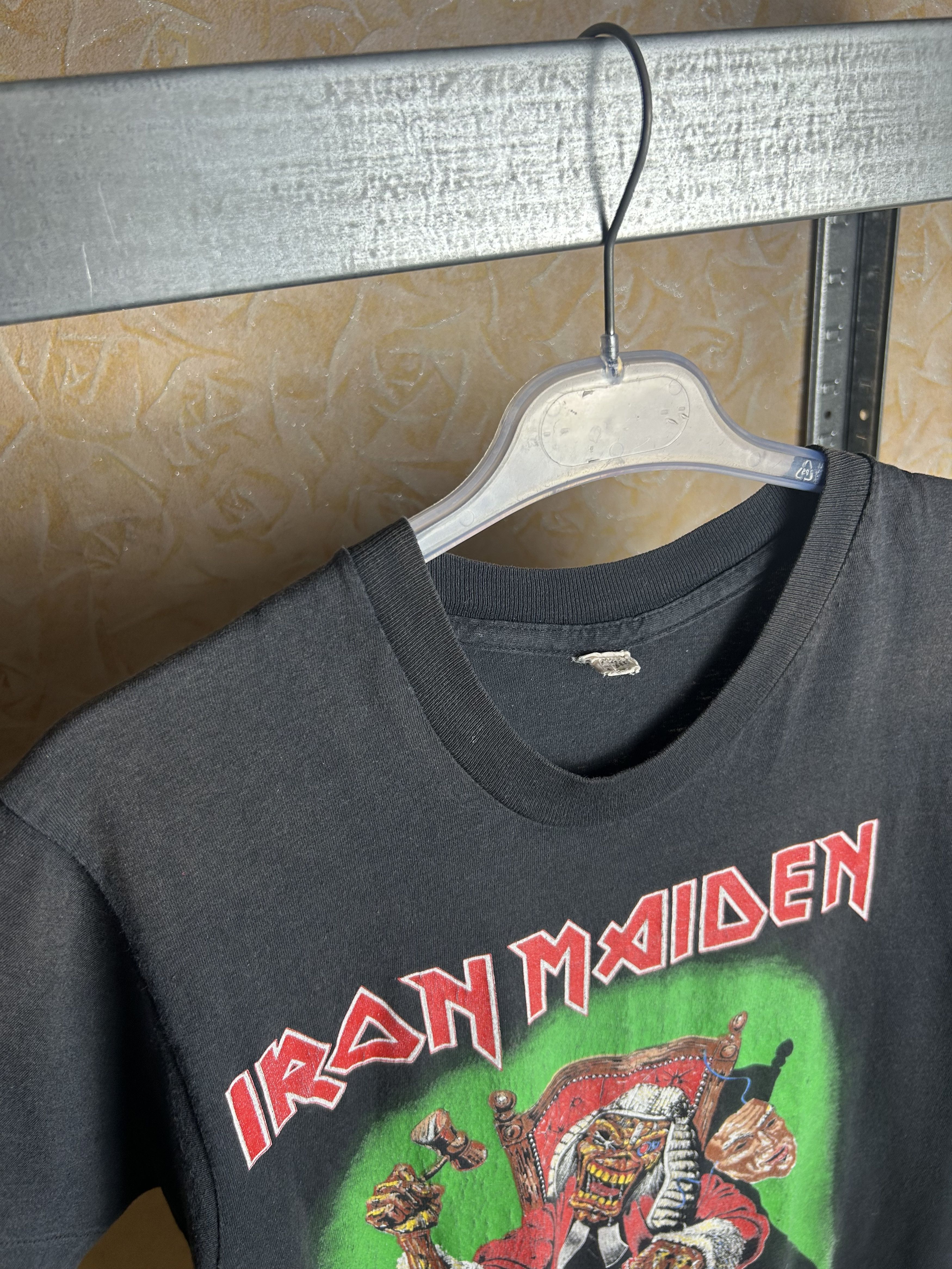 Band Tees Vintage 1990 Iron Maiden Ten Years Santa Rock Band T-shirt Size US L / EU 52-54 / 3 - 4 Thumbnail