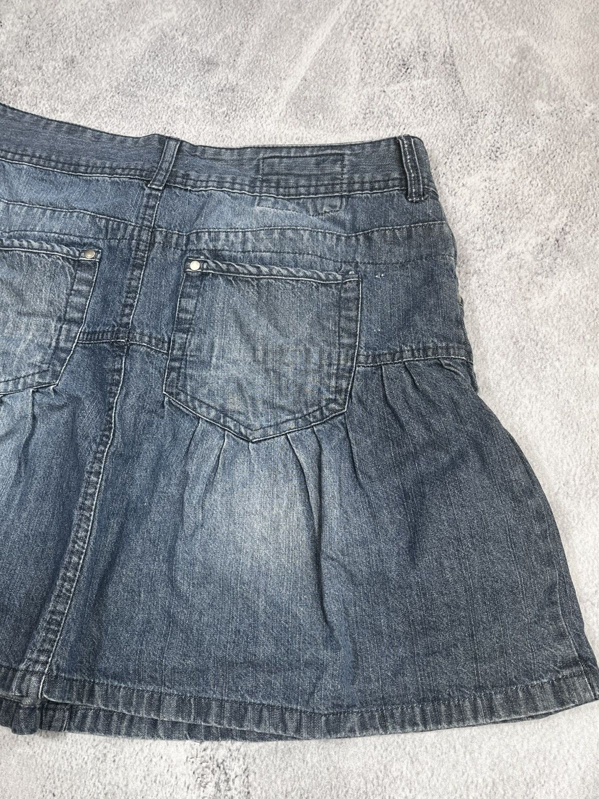 Japanese Brand × Vintage Vintage Y2K flared faded mini skirt Japanese 00s style Size 30" / US 8 / IT 44 - 6 Thumbnail