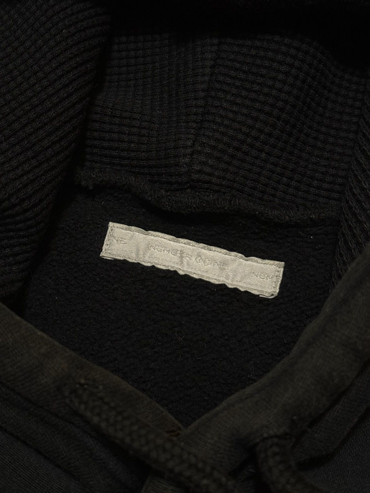 Number (N)ine AW00 “The Redisun” Knight Thermal Hoodie Size US XL / EU 56 / 4 - 3 Thumbnail