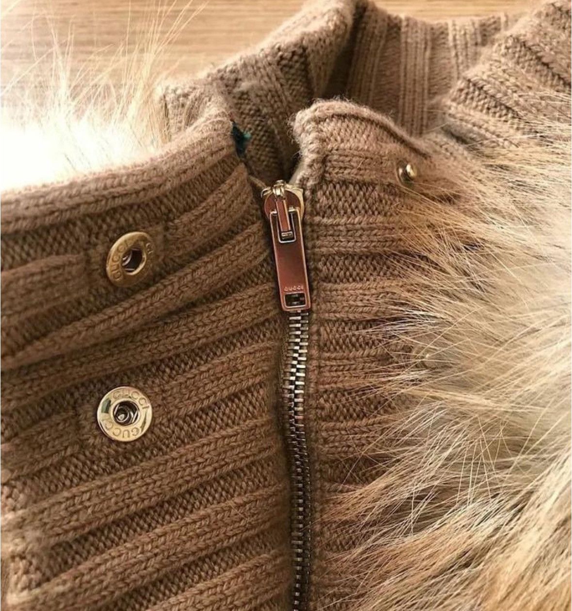 Gucci FOX FUR KNITTED JACKET Size M / US 6-8 / IT 42-44 - 4 Thumbnail