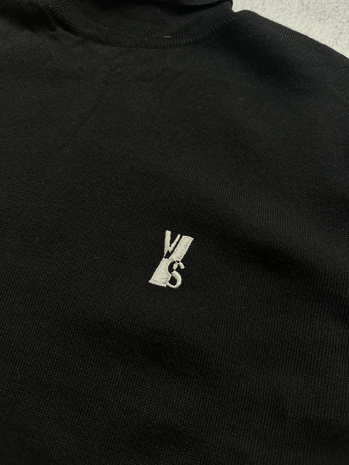 Versace Vintage Versace Versus Black sweater Size US M / EU 48-50 / 2 - 8 Thumbnail