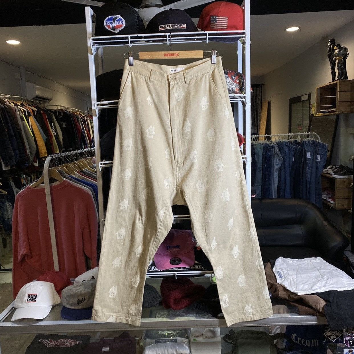 Ne-Net Ne-net Beige All Over House Print Pants Relaxed Wide Leg 30 Size US 30 / EU 46 - 1 Thumbnail
