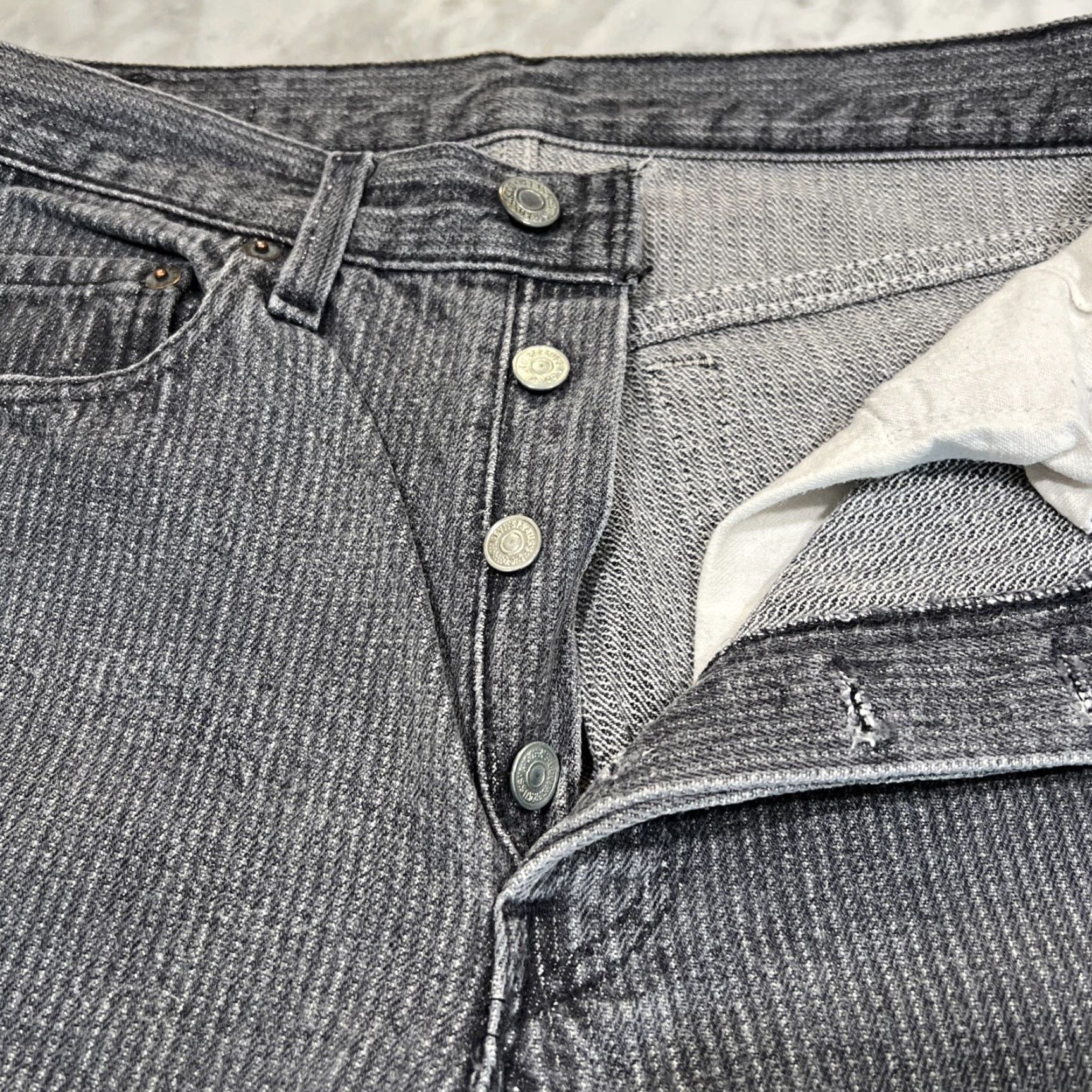 Levi's VINTAGE Levi's 501 Jeans Adult W29xL34 Black Button Fly Made USA Wabash Pinstripe 1980s Mens Size US 29 - 2 Thumbnail