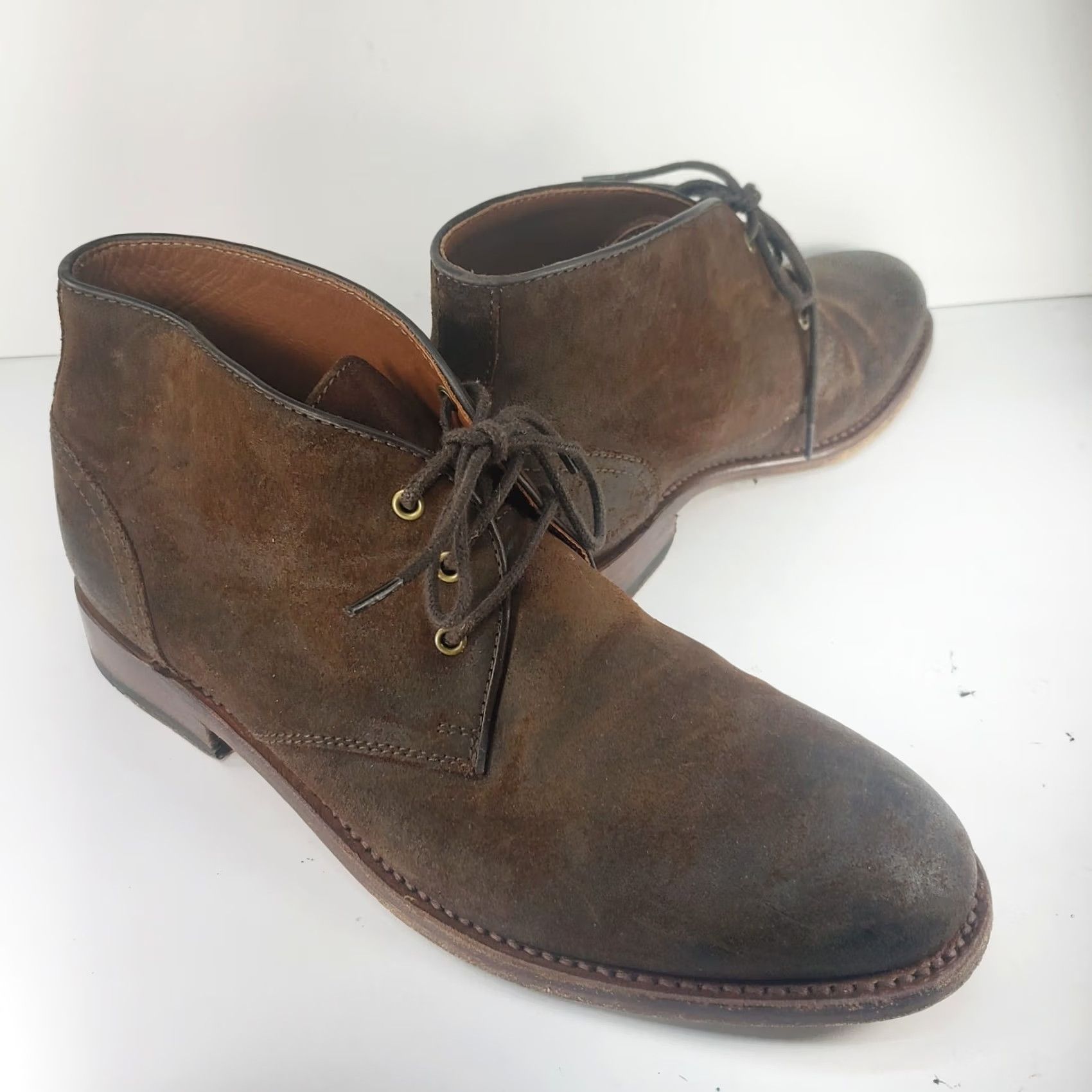Johnston & Murphy Johnston & Murphy Brown Leather Nubuck Suede Chukka Boots Mens 10.5 Brown Suede Leather Lining Cushioned Insole Leather Outsole Chelsea Style Size US 11 / EU 44 - 2 Thumbnail