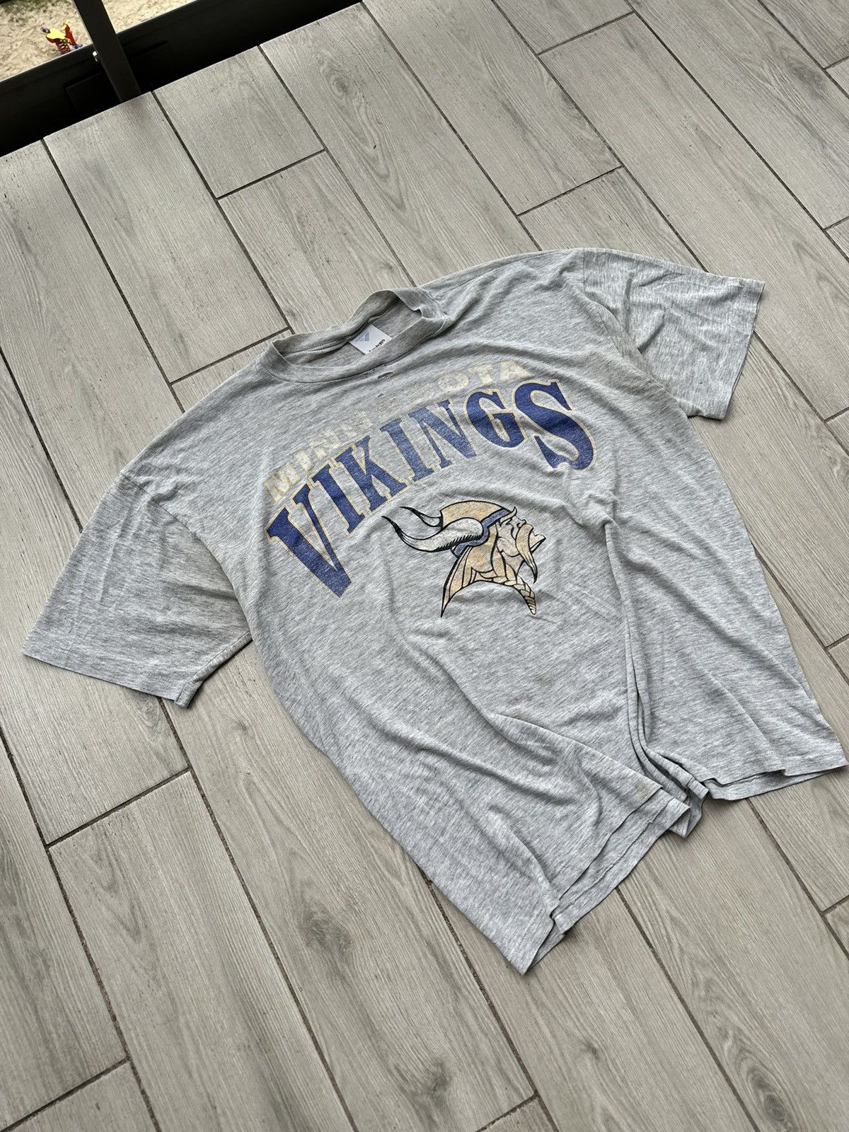 NFL Vintage 90s Minnesota Vikings T Shirt NFL Size US XL / EU 56 / 4 - 2 Thumbnail