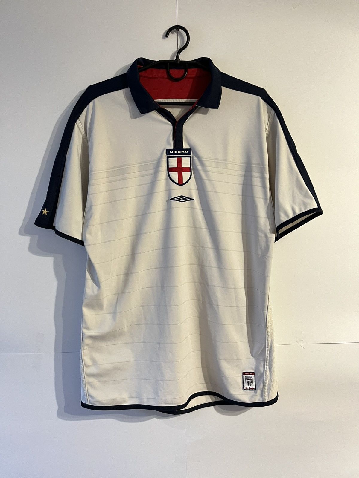 Umbro Umbro England 2003-05 Home Reversible Polo Soccer Jersey Size US L / EU 52-54 / 3 - 6 Thumbnail