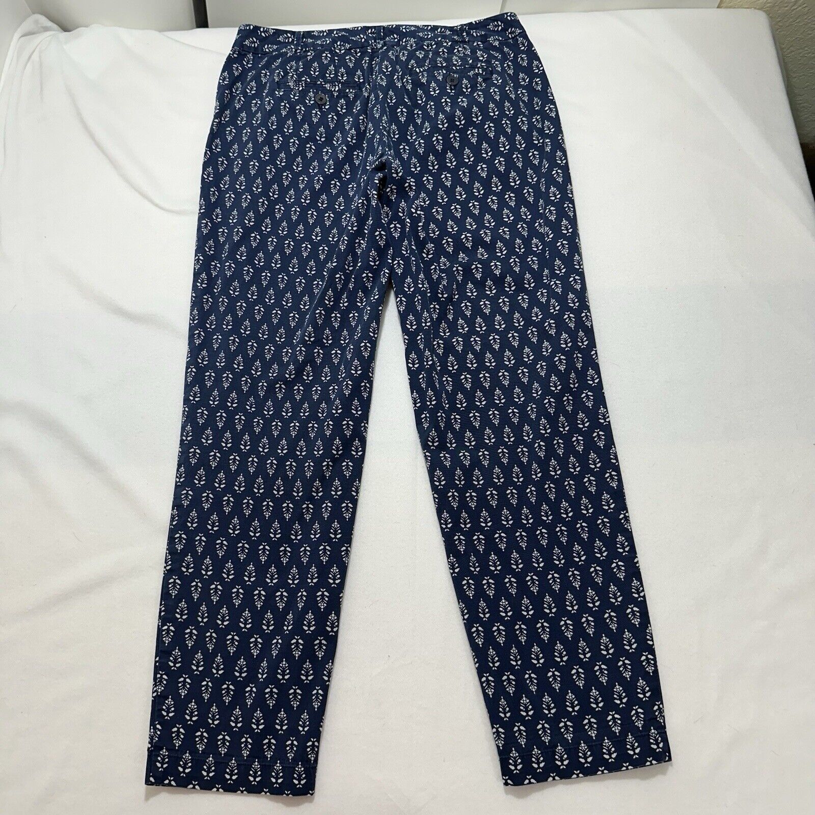 Other Talbots 4 Weekend Chino Ankle Pants Floral Navy 29" Inseam Size 27" / US 4 / IT 40 - 6 Thumbnail
