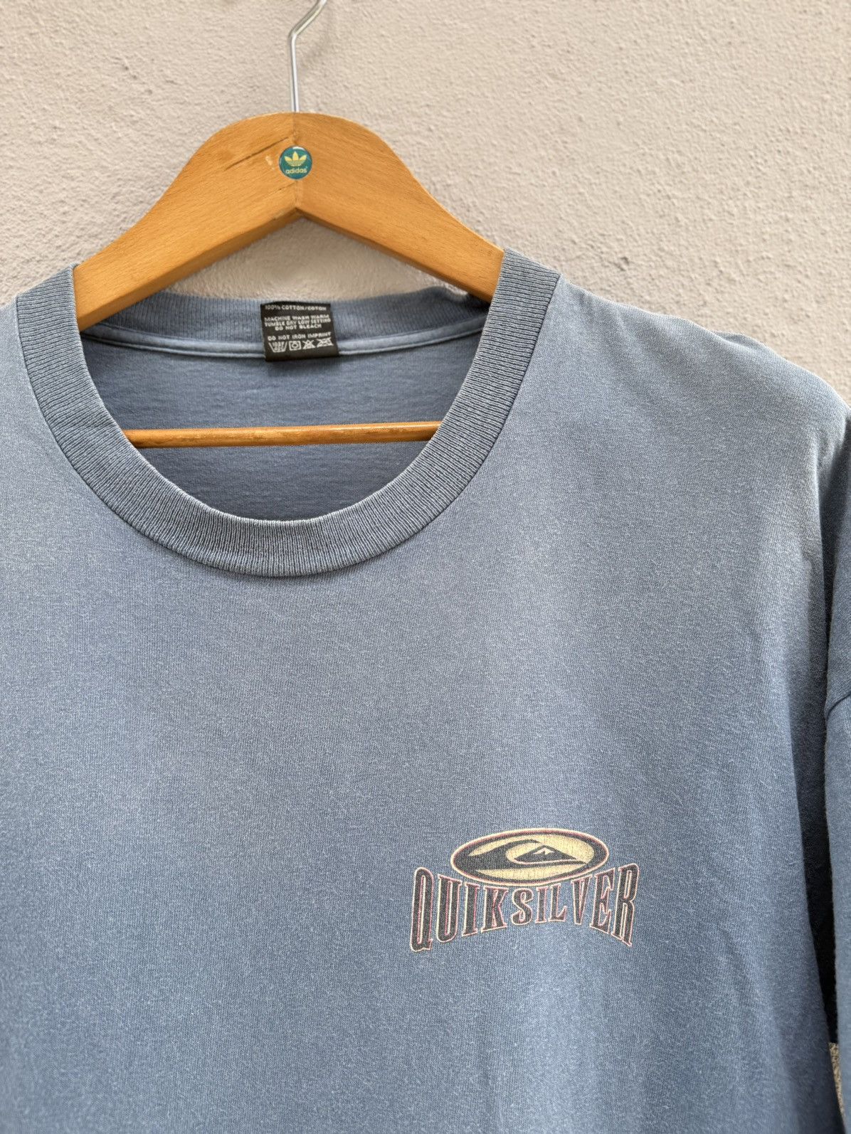 Quiksilver Thrashed Vintage 90s Quiksilver Hawaii Faded Surfing Tee Size US XL / EU 56 / 4 - 7 Thumbnail