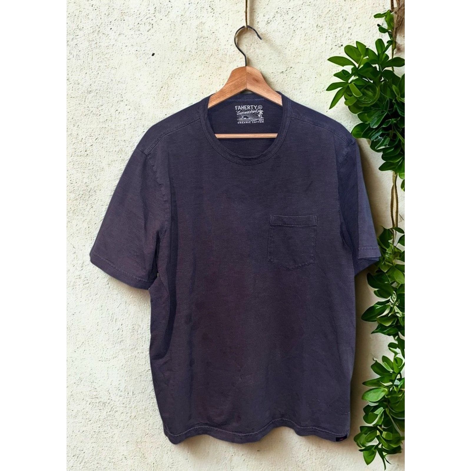 Faherty Faherty Sunwashed Slub Pocket T Shirt XL Blue Grey Cotton Size US XL / EU 56 / 4 - 7 Thumbnail