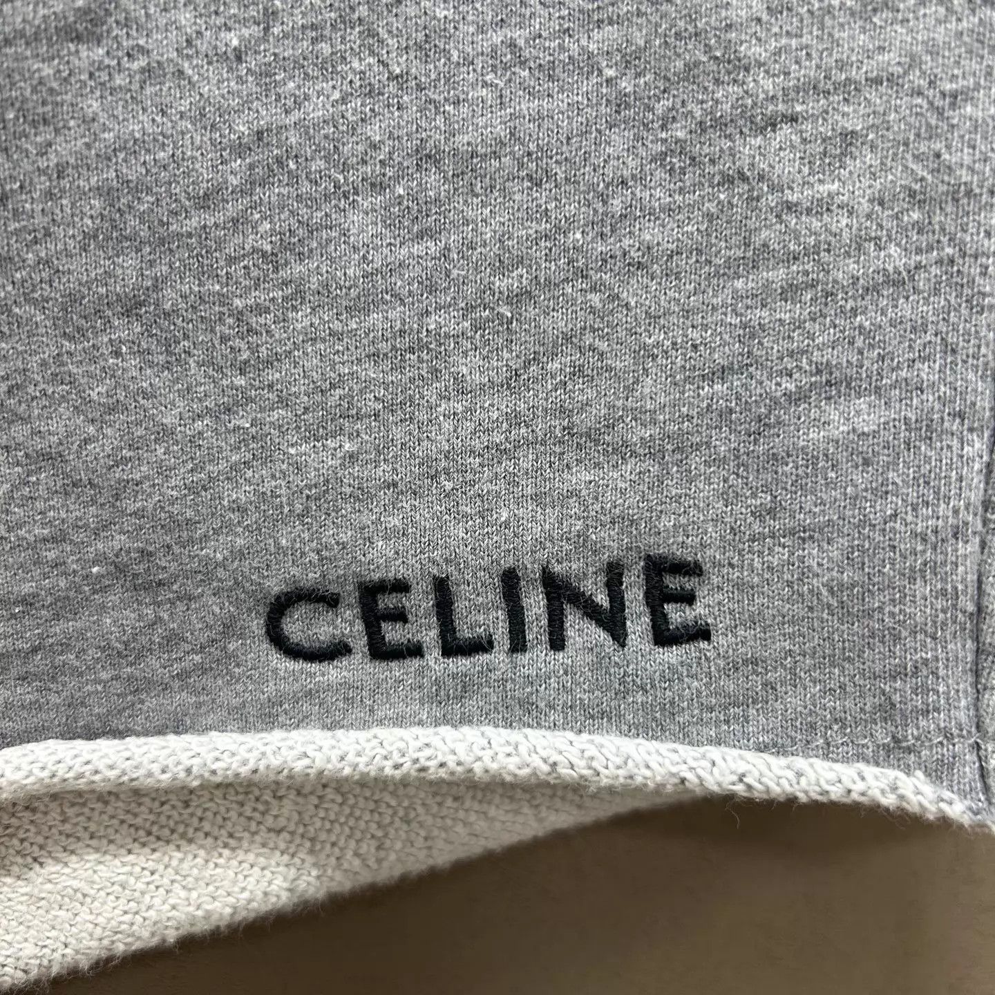 Celine CELINE gray raw hem shorts M NWOT ys002606 Size 27" / US 4 / IT 40 - 3 Thumbnail
