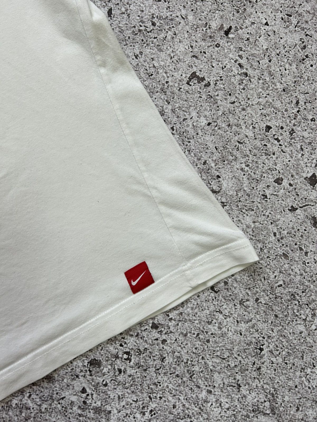 Nike × Vintage Vintage 90s Nike Swoosh Logo T-shirts Y2K Hype Size US L / EU 52-54 / 3 - 10 Thumbnail