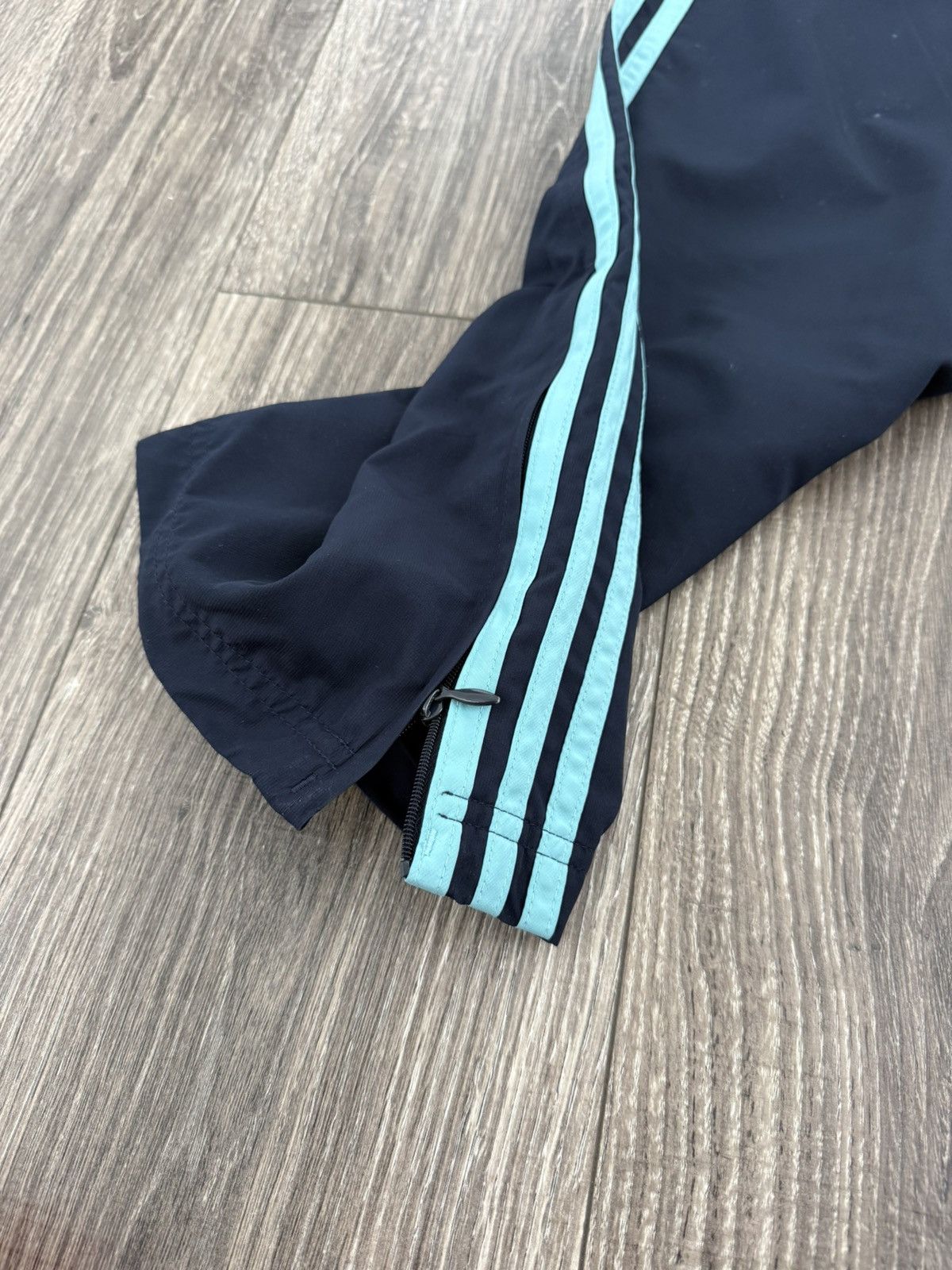 Adidas Adidas Navy Teal Track Sweatpants Size Medium Size US 30 / EU 46 - 5 Thumbnail
