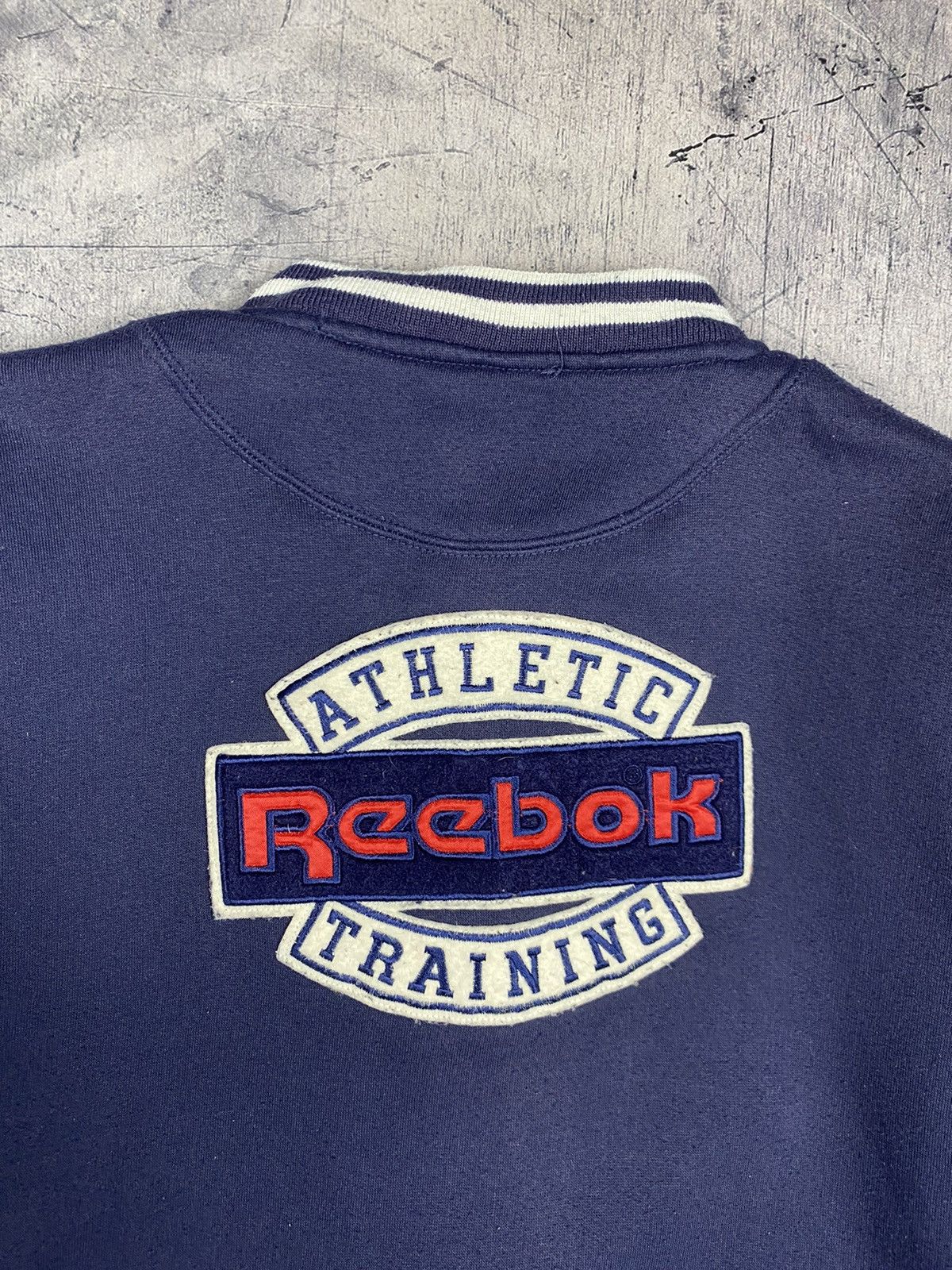 Reebok Vintage Reebok Athletic Training Bog Logo Bomber Jacket Size US L / EU 52-54 / 3 - 3 Thumbnail