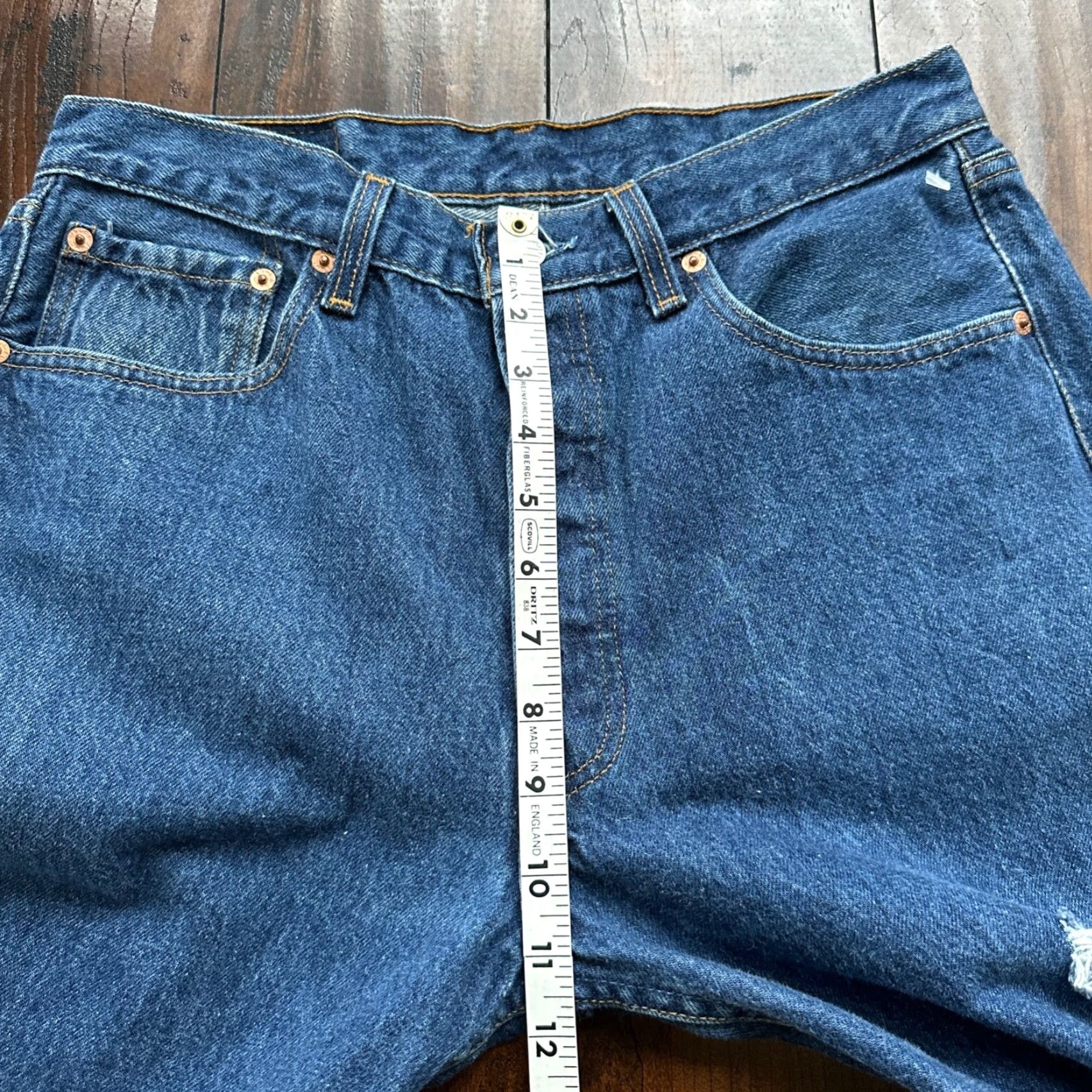 Levi's VINTAGE Levi's 501 Jeans Mens 34x32 Blue Denim 80s Distressed Thrashed Straight 34 Regular Inseam 32 USA 501 XX Model Size US 34 / EU 50 - 6 Thumbnail