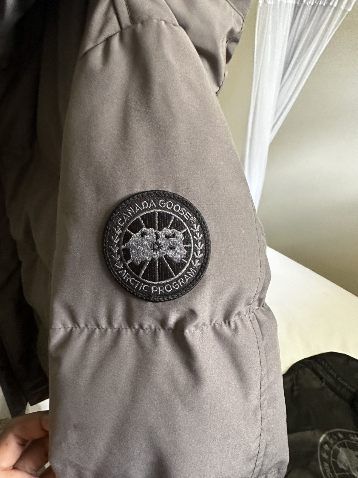 Canada Goose Men’s MacMillan Down Parka Size US L / EU 52-54 / 3 - 2 Thumbnail