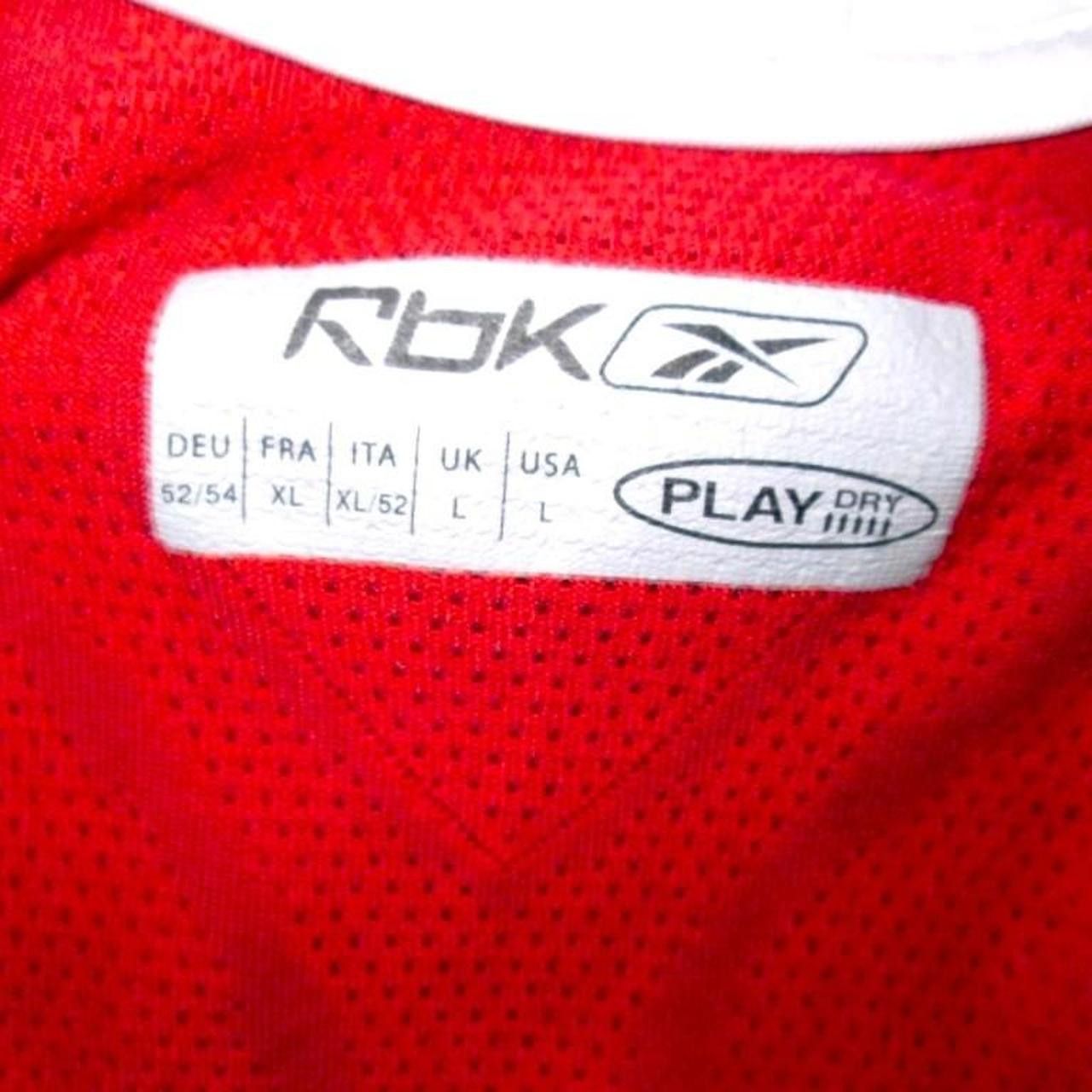 Reebok WRU Wales United Kingdom Rugby shirt jersey Size US L / EU 52-54 / 3 - 4 Thumbnail