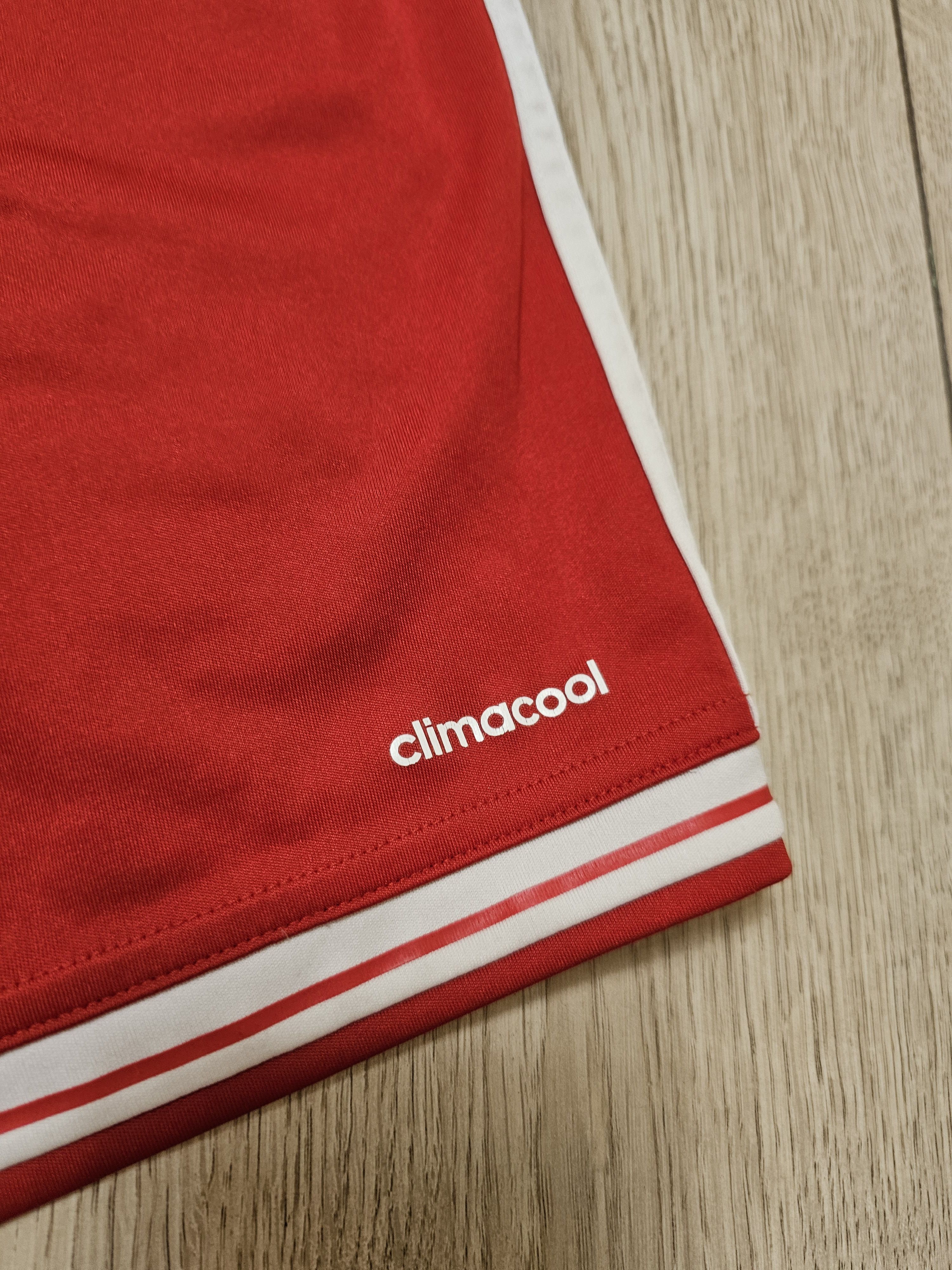Adidas BAYERN MUNICH 2013 2014 HOME FOOTBALL SHORTS SOCCER SHORTS Size US 42 / EU 58 - 4 Thumbnail