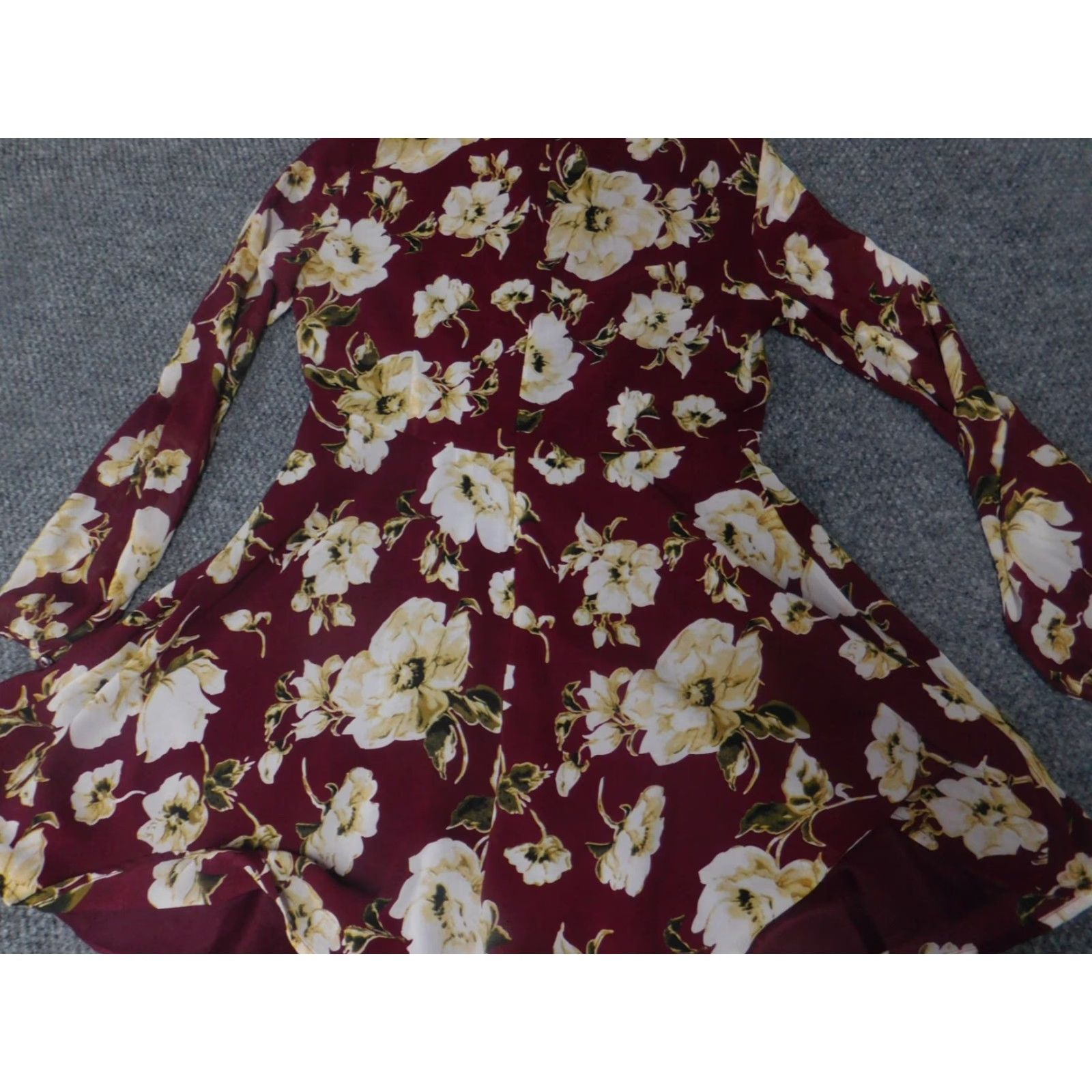 Vintage LUCCA Womens Dress A-Line Dress Medium Red Floral Raglan Short Sleeve Lined Polyester Rayon Christmas/Business Casual Women’s Style 2020s Size M / US 6-8 / IT 42-44 - 7 Thumbnail