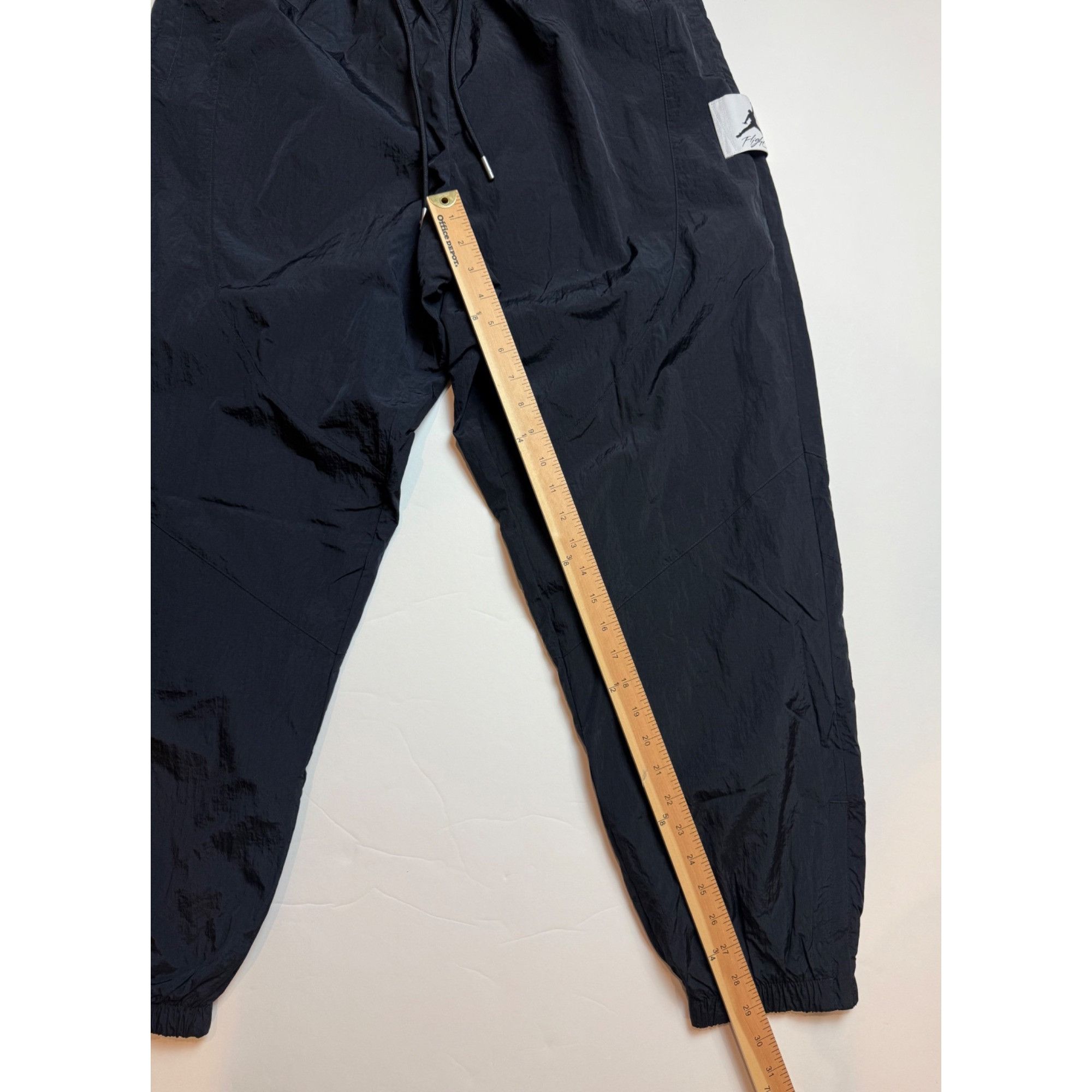 Jordan Brand Size XL - Air Jordan Essentials Woven Statement Warm Up Pant Size US 35 - 2 Thumbnail