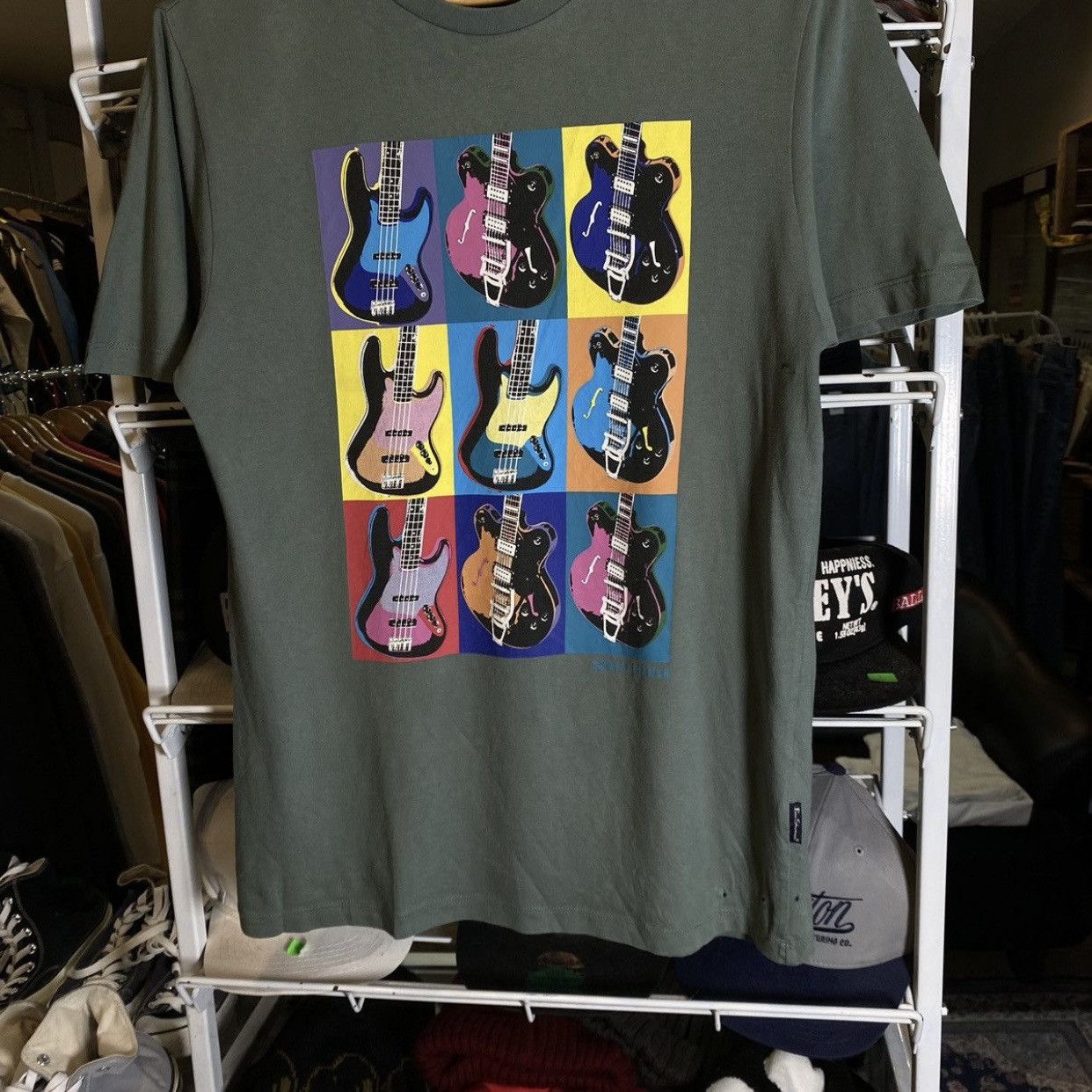 Ben Sherman Ben Sherman Casual Guitar Art Designer Tee Size US S / EU 44-46 / 1 - 4 Thumbnail