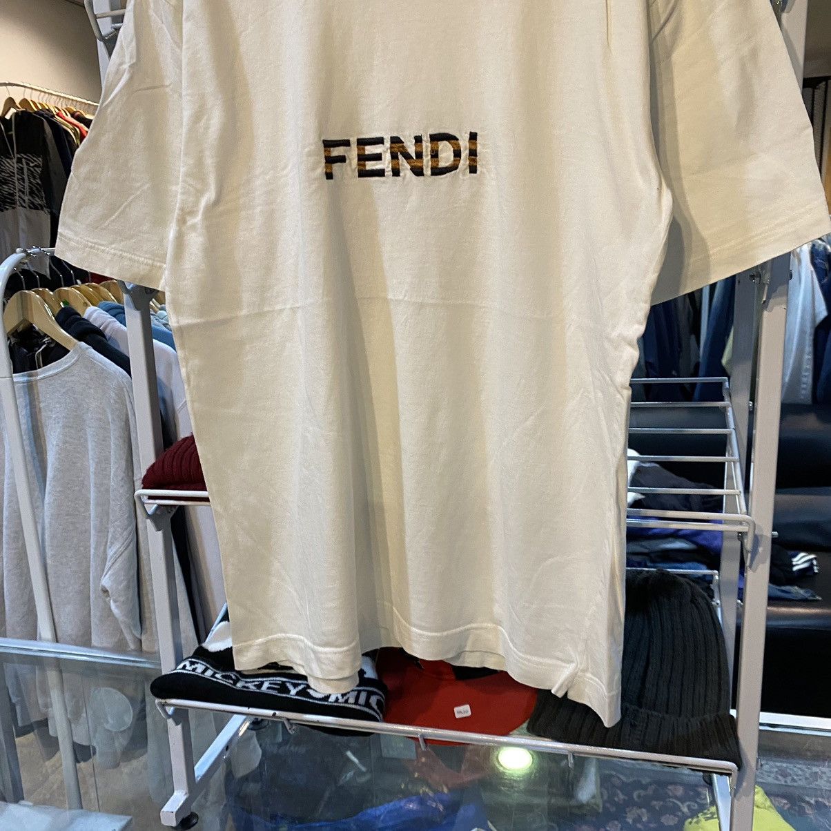 Fendi Vintage FENDI Spell Out Embroidery T shirt Size US M / EU 48-50 / 2 - 4 Thumbnail