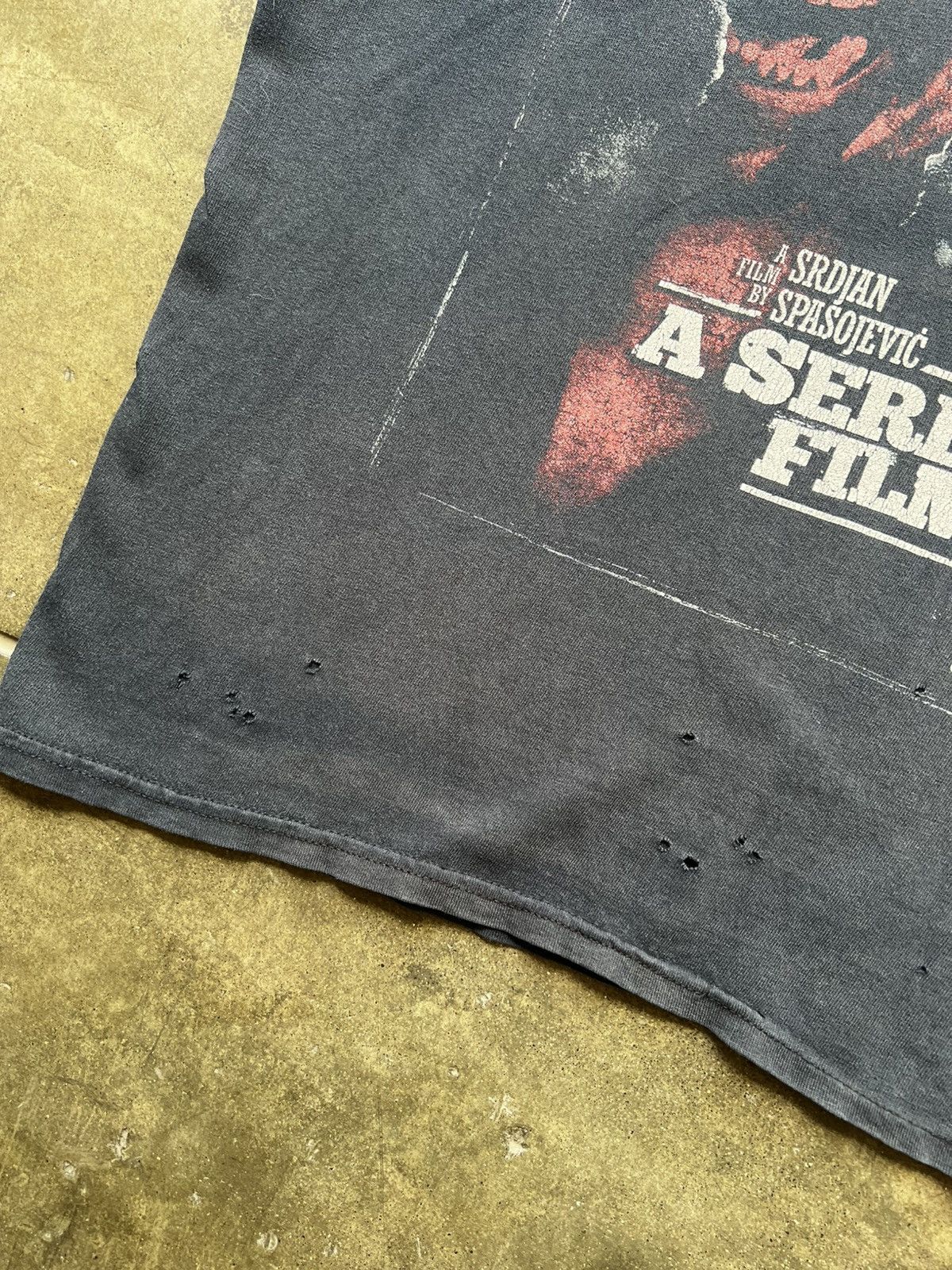 Vintage Rare 2010 A Serbian Film Movie Promo Tee Shirt Pulp Fiction Size US L / EU 52-54 / 3 - 5 Thumbnail