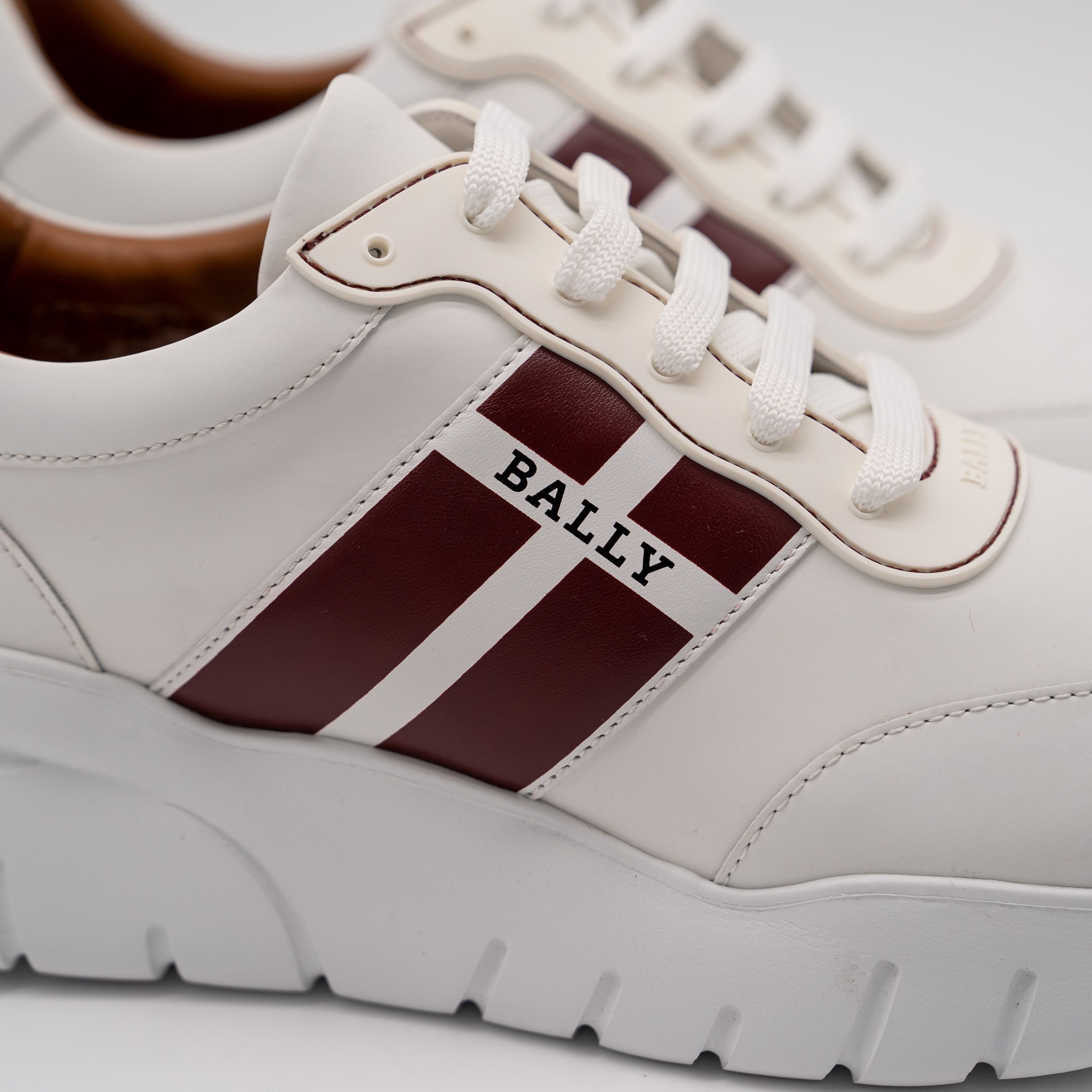 Bally 13 Bally Bronnye White Red Sneakers Leather Size US 13 / EU 46 - 9 Thumbnail