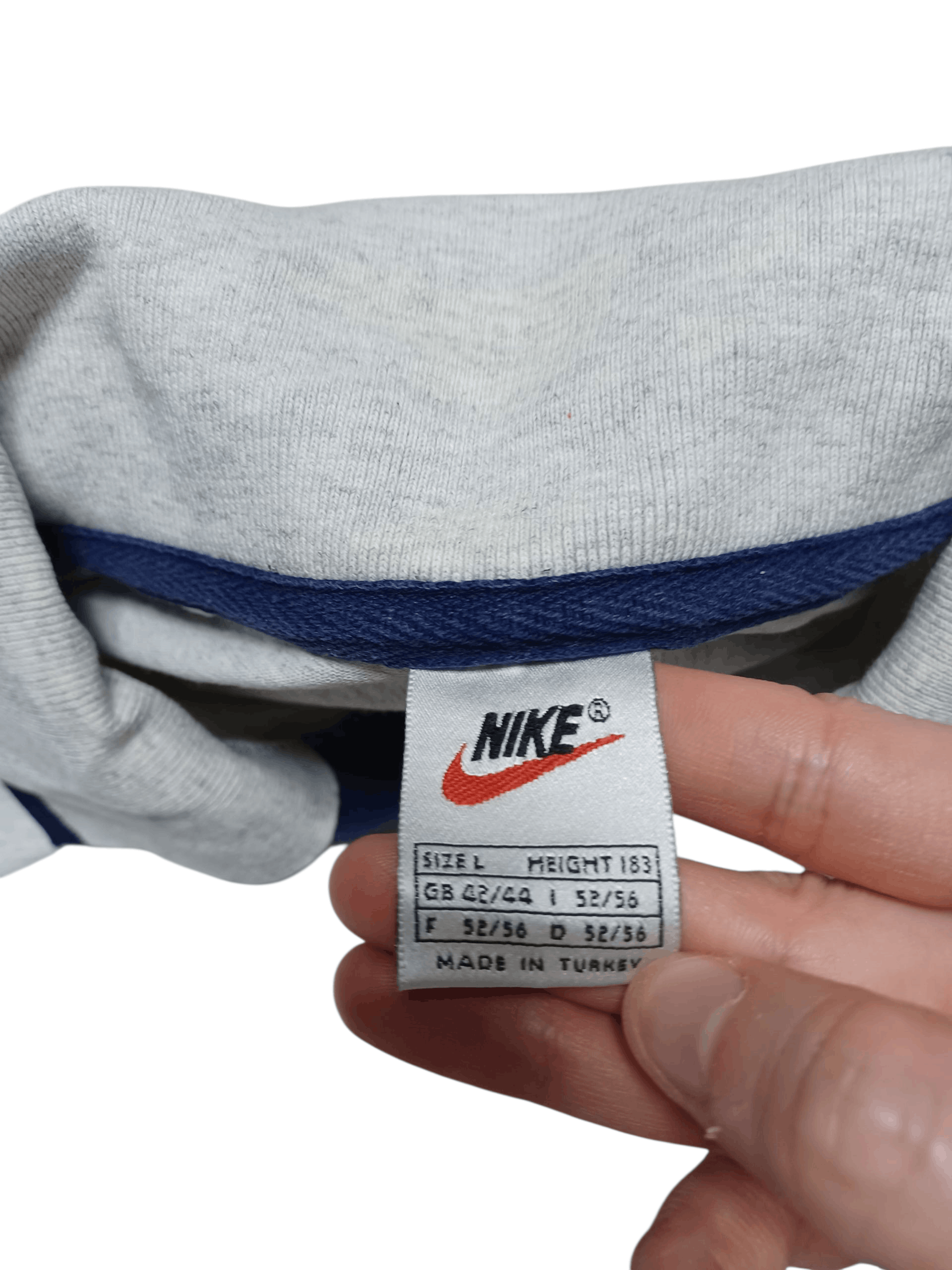 Nike NIKE VINTAGE 90S V-NECK SWOOSH SWEATSHIRT Size US L / EU 52-54 / 3 - 4 Thumbnail