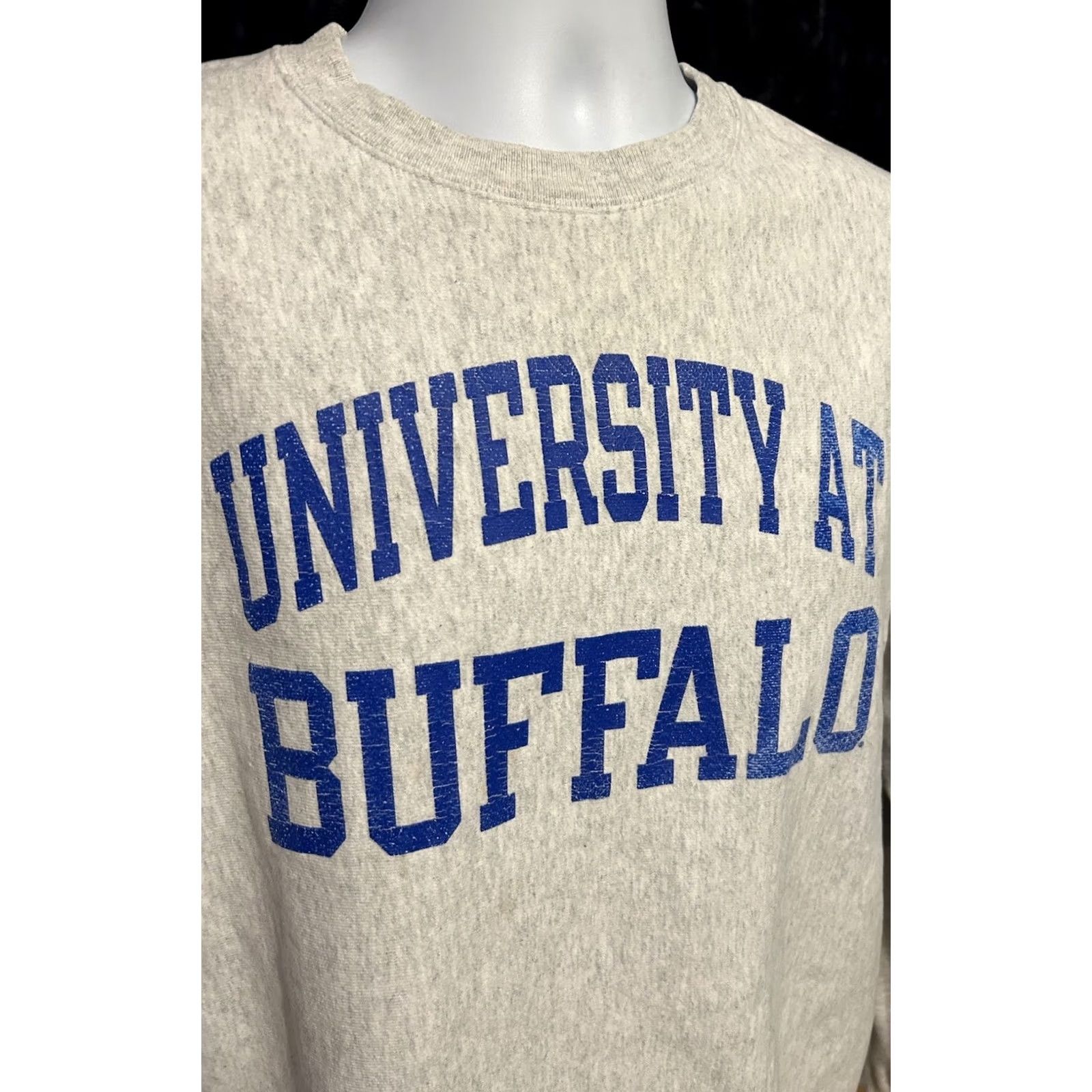 Champion VTG Champion University At Buffalo Reverse Weave Sweatshirt Men L Light Gray Pullover Crew Neck Long Sleeve Logo Corded Knit All Seasons Regular Mens) Size US L / EU 52-54 / 3 - 7 Thumbnail