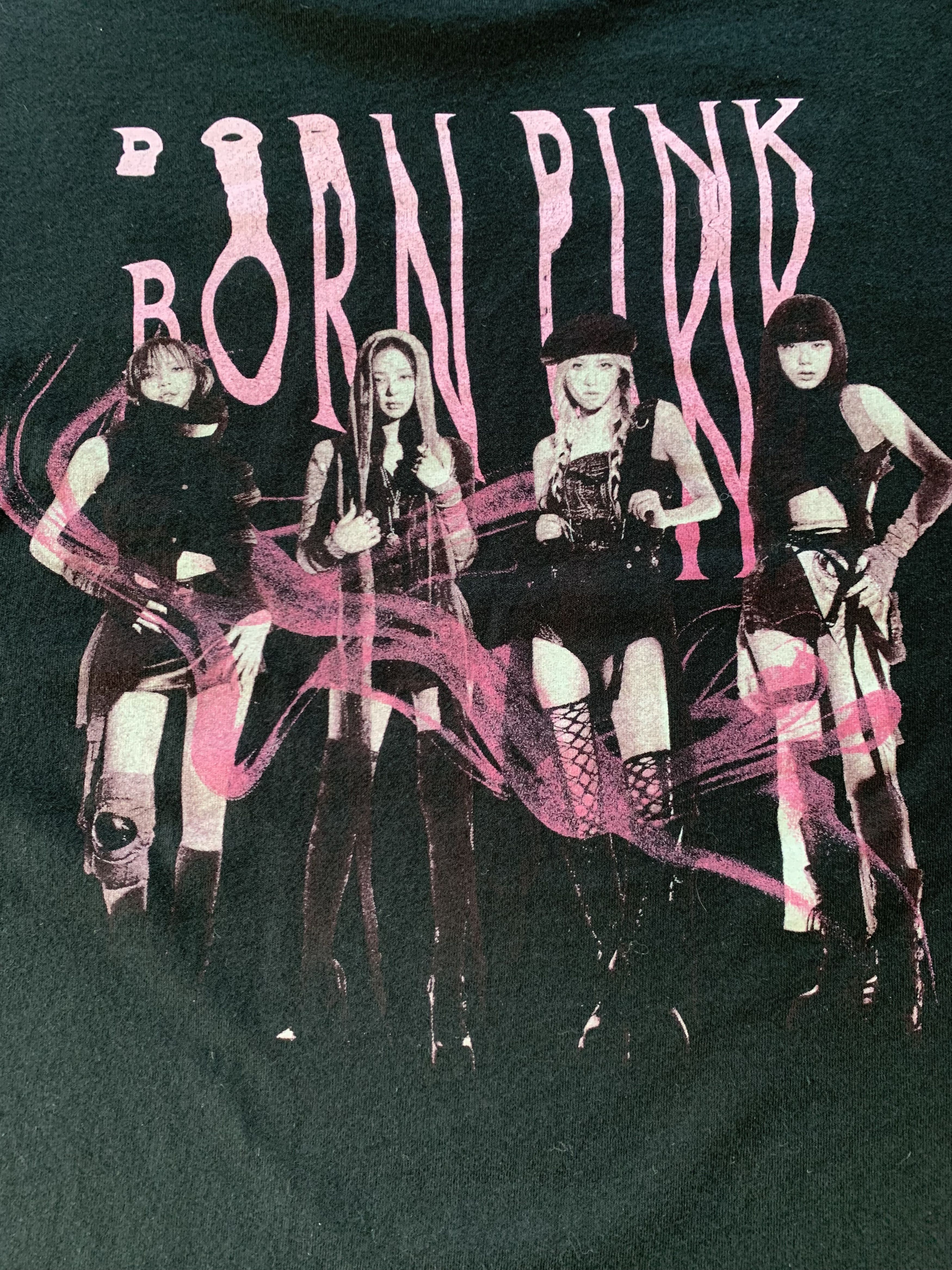 Band Tees Black Pink Born Pink Long Sleeve 2022 Size US M / EU 48-50 / 2 - 7 Thumbnail