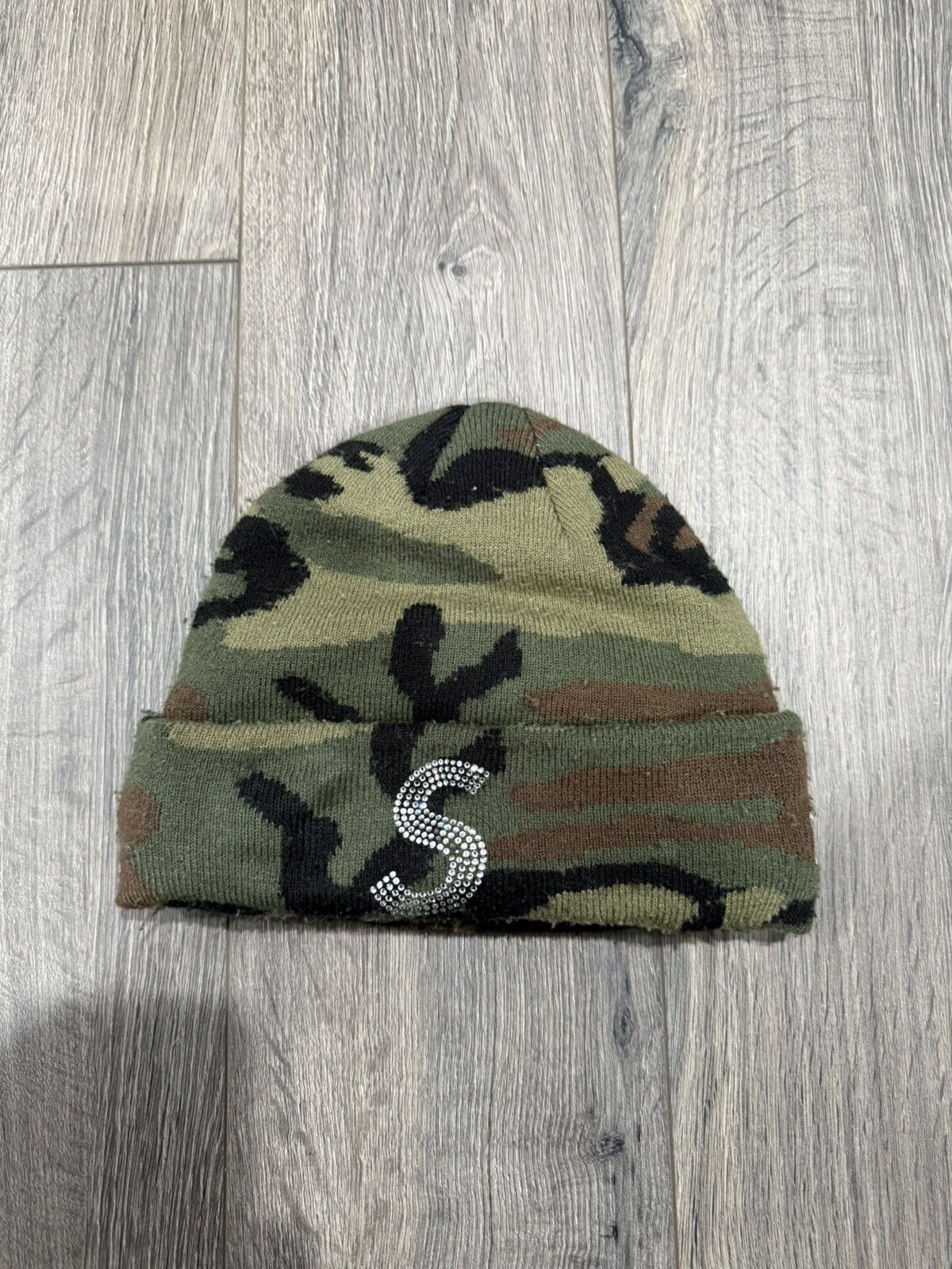 Supreme × Swarovski Supreme New Era Swarvoski S Logo Beanie Size ONE SIZE - 1 Thumbnail