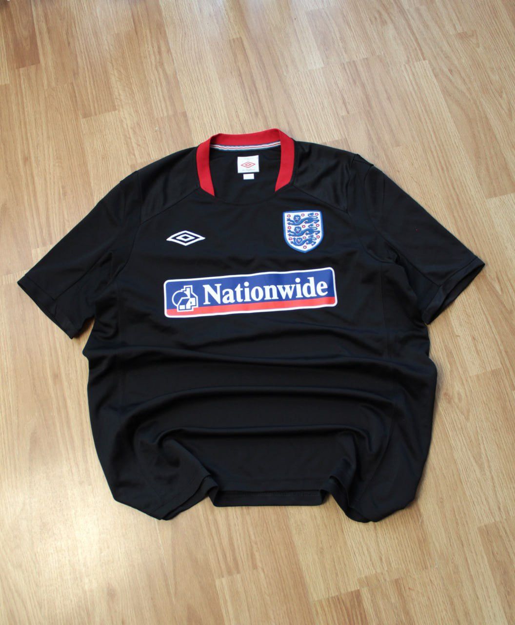 Umbro 🔥 Umbro England 2010 2011 Training Jersey T Shirt Soccer Size US L / EU 52-54 / 3 - 1 Thumbnail
