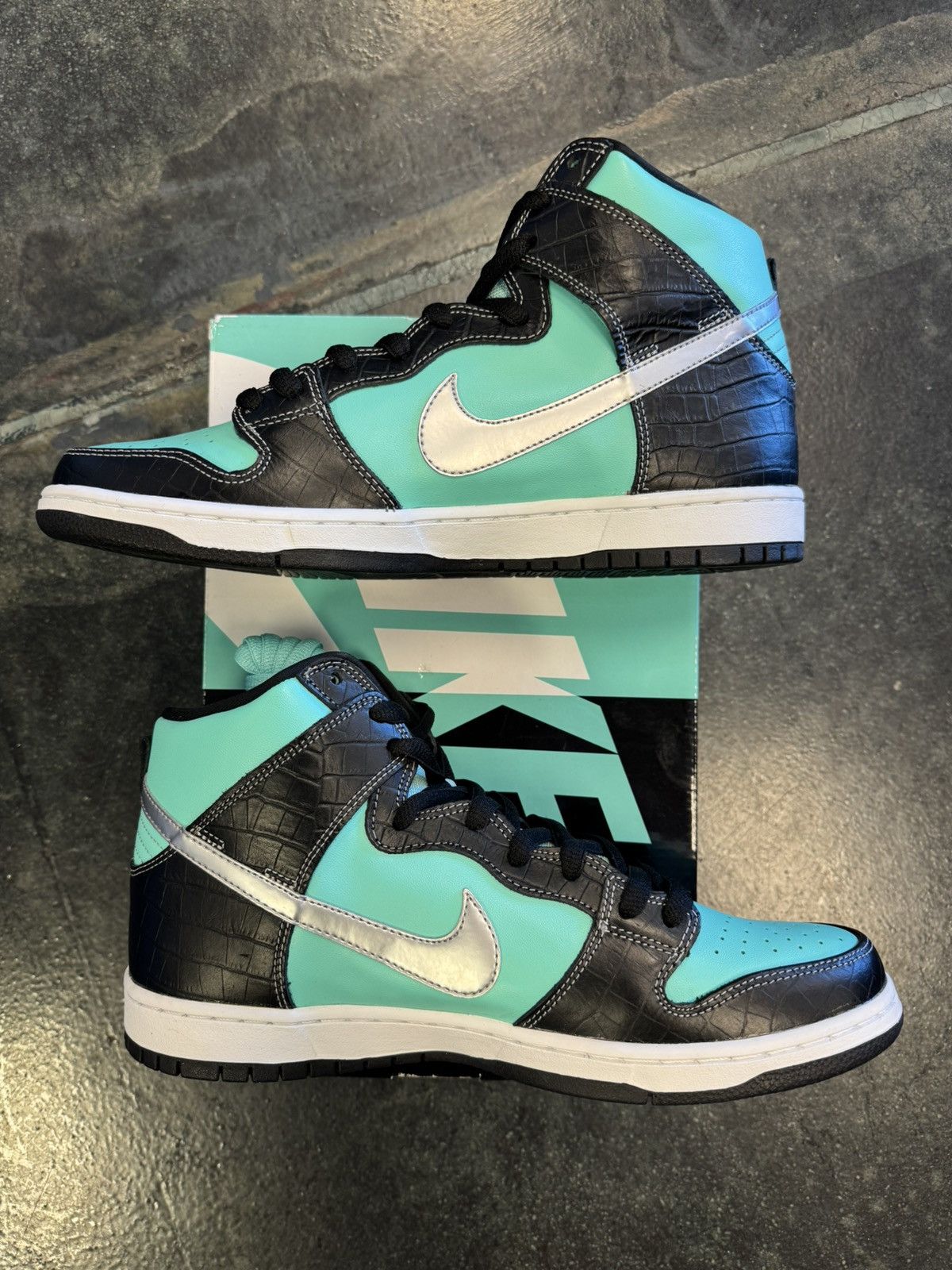 Nike SB Dunk High SB Tiffany Size US 12 / EU 45 - 2 Thumbnail