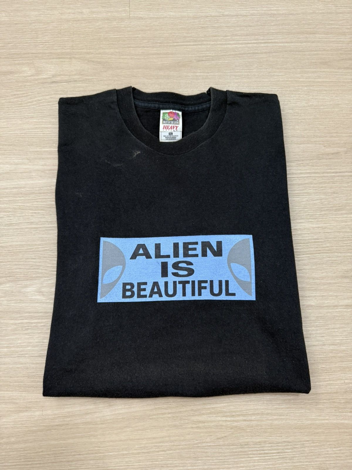 Vintage Vintage Alien is Beautiful t-shirt Size US XL / EU 56 / 4 - 4 Thumbnail