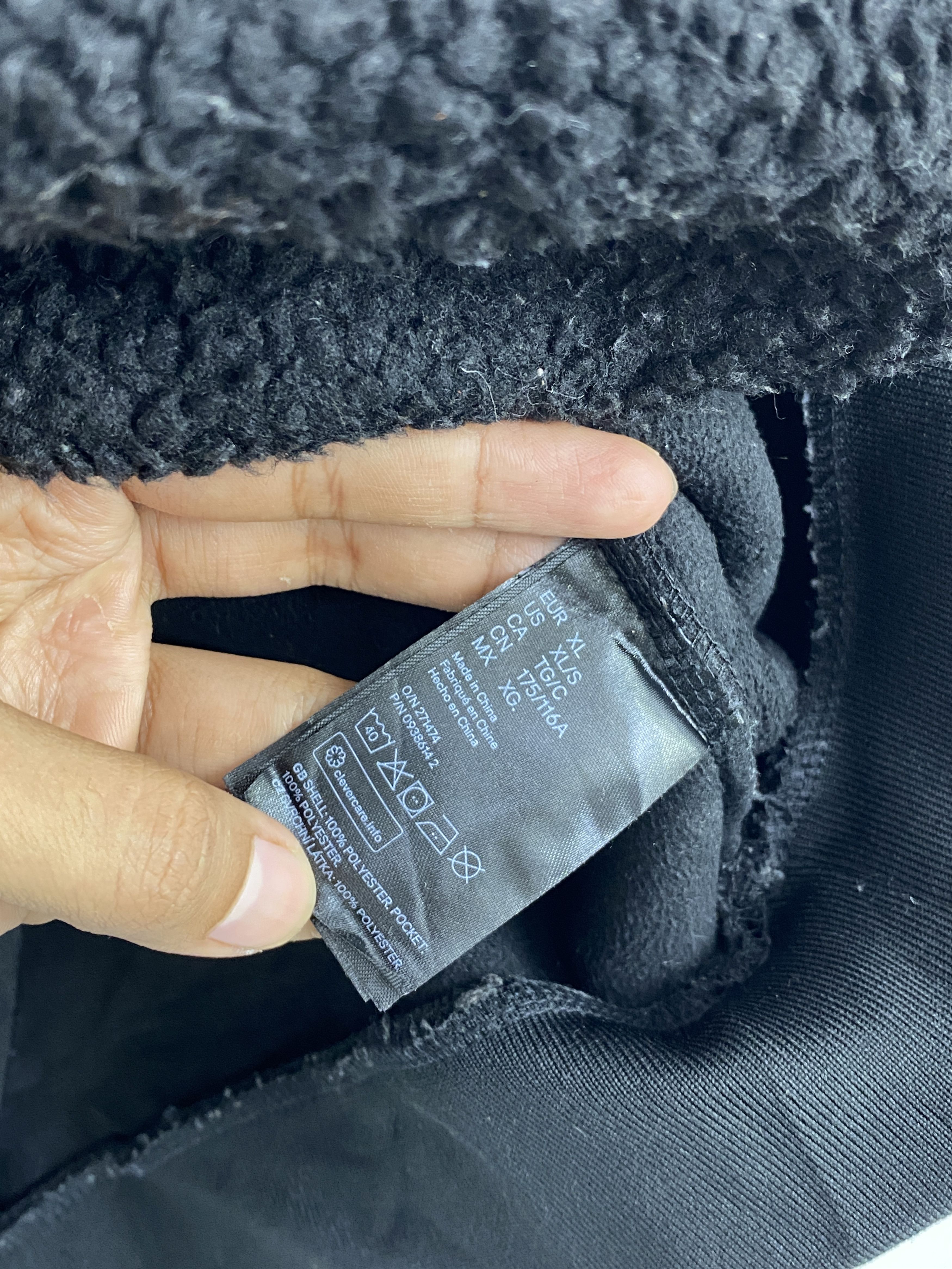 H&M × Vintage Vintage H&M Single Pocket Pullover Fleece Sweatshirt Size US XL / EU 56 / 4 - 6 Thumbnail