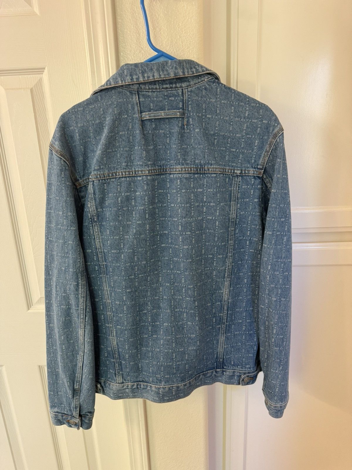 1017 ALYX 9SM Alyx Allover Print Denim Jacket Size US L / EU 52-54 / 3 - 2 Thumbnail
