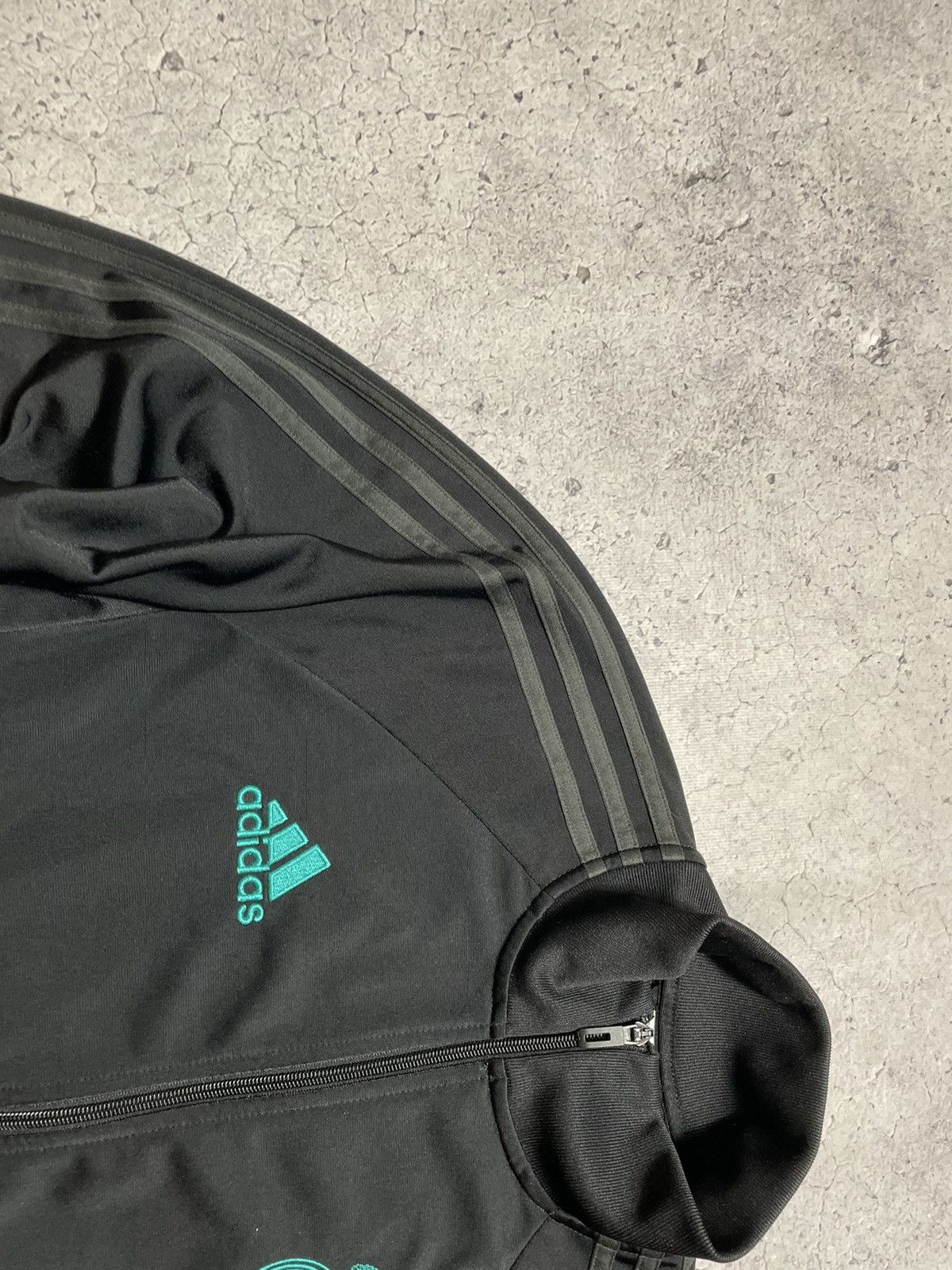 Adidas Vintage Football Track Suit Adidas Real Madrid Pants Jacket Size US M / EU 48-50 / 2 - 9 Thumbnail