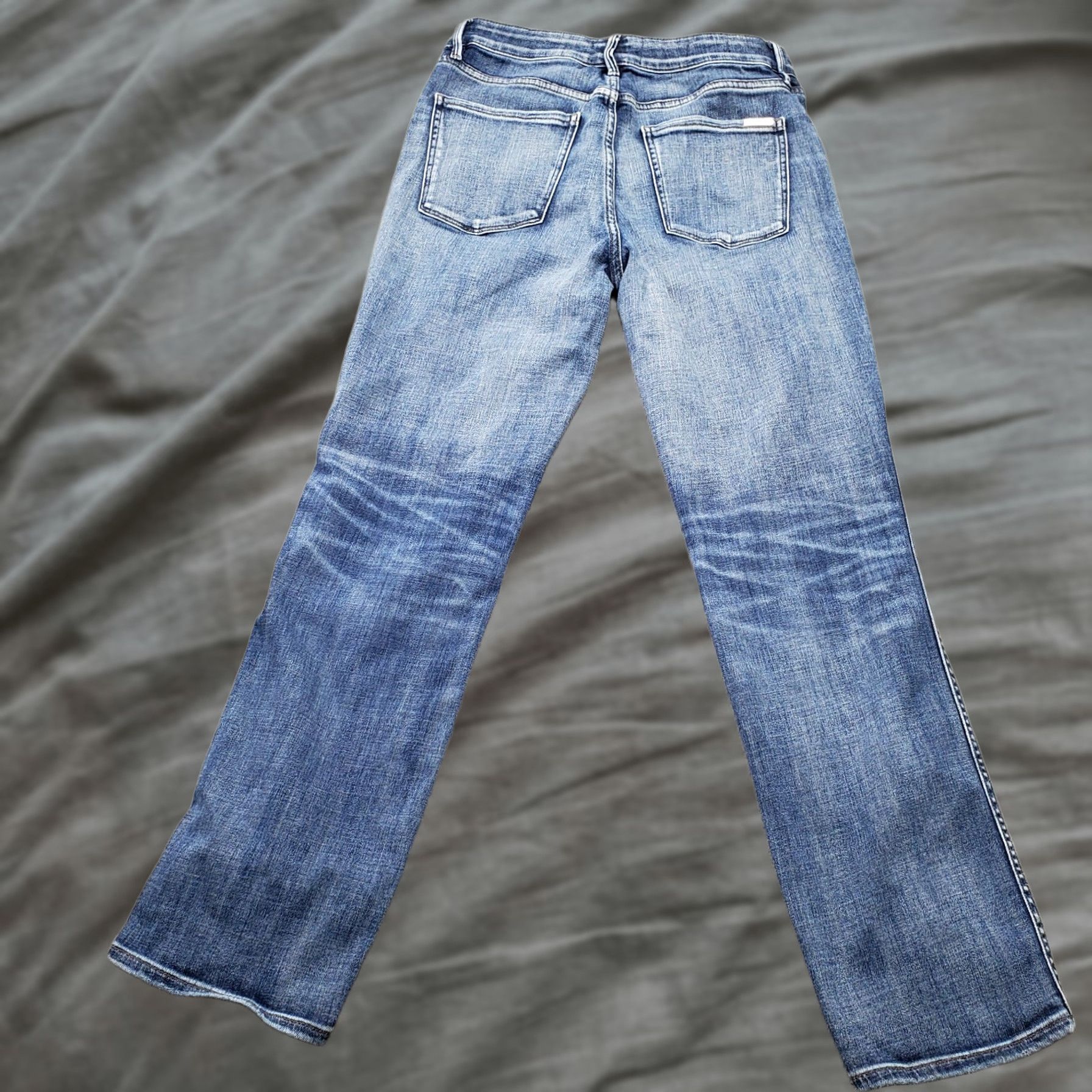 White House Black Market White House Black Market Jeans Women 8 Blue Denim High Rise Boho Faded Whiskered Womens Size 8 Blue Denim Jeans Size 30" / US 8 / IT 44 - 1 Thumbnail
