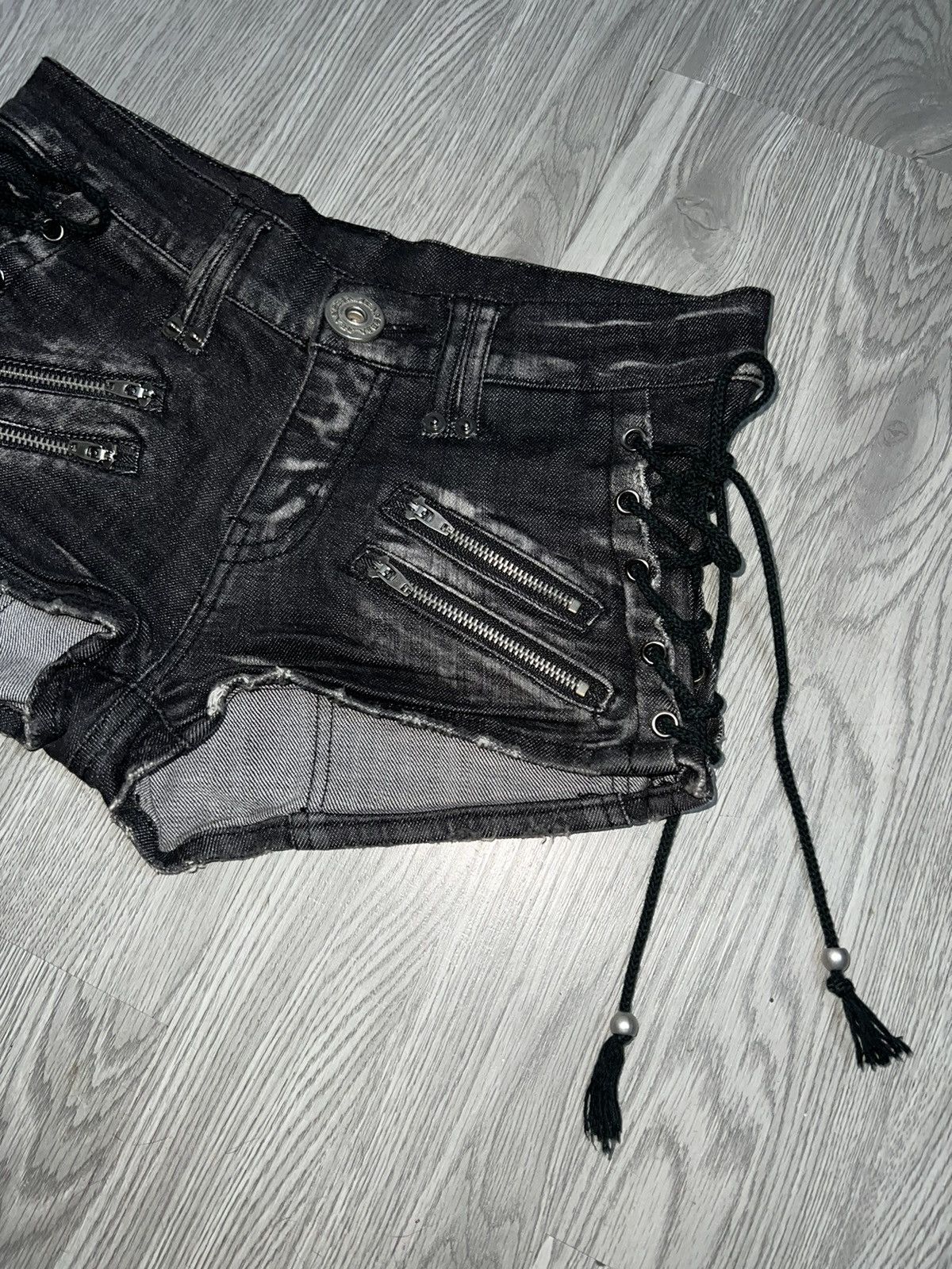 Japanese Brand D.i.a gyaru black denim short 🖤🦋 Size 24" / US 00 / IT 34 - 5 Thumbnail
