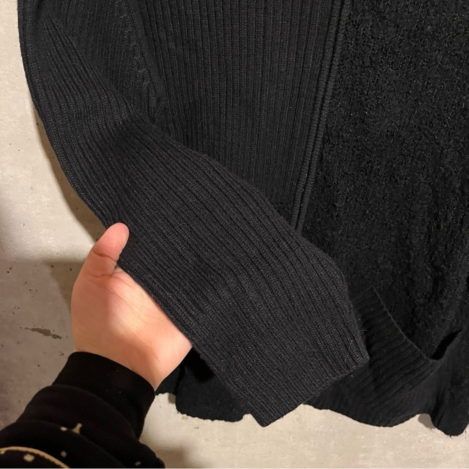 Chicos Chicos Design Sz 3 Black Zip Up Cardigan Size XS / US 0-2 / IT 36-38 - 3 Thumbnail